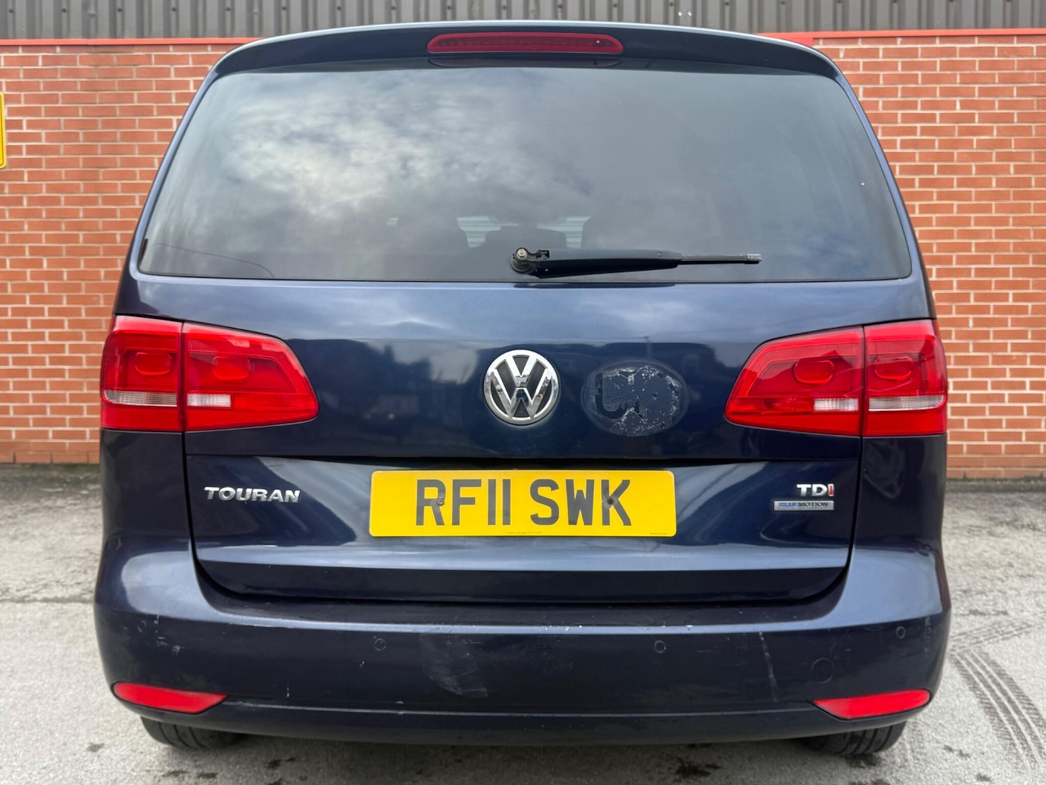 Used Volkswagen Touran 2011 for sale - 77396259: Photo 32