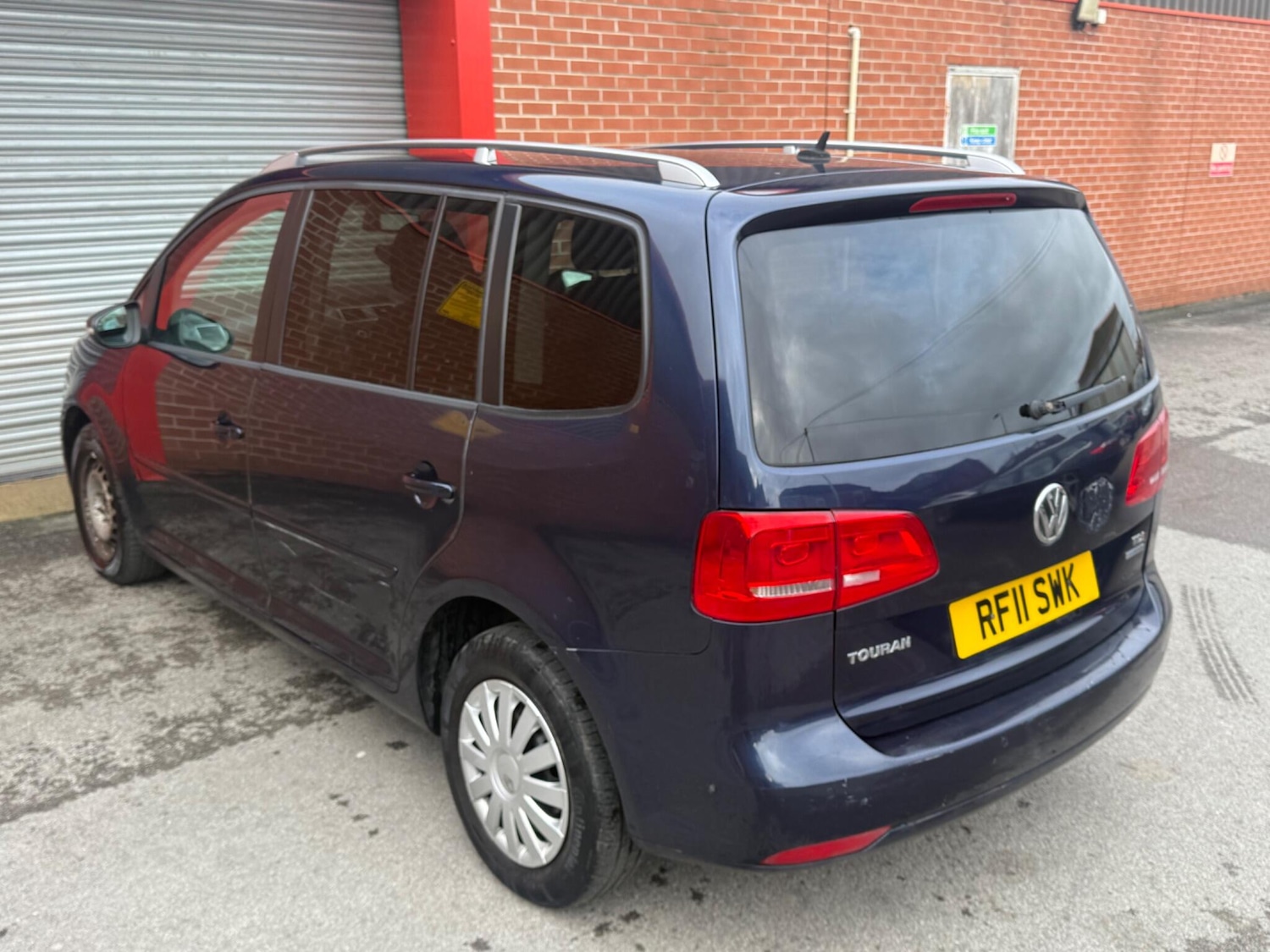 Used Volkswagen Touran 2011 for sale - 77396259: Photo 35