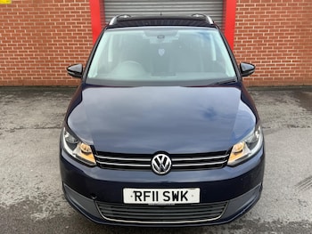 Used Volkswagen Touran 2011 for sale - 77396259: Photo