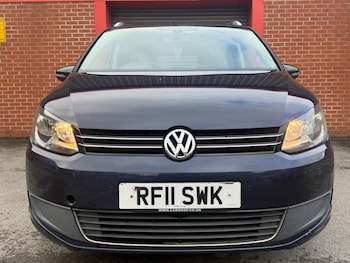 Used Volkswagen Touran 2011 for sale - 77396259: Photo