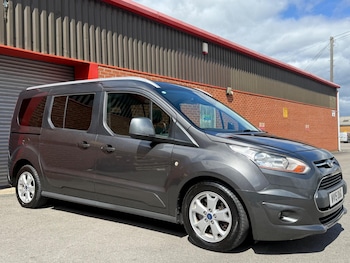 Used Ford Grand Tourneo Connect 2015 for sale - 79281177: Photo