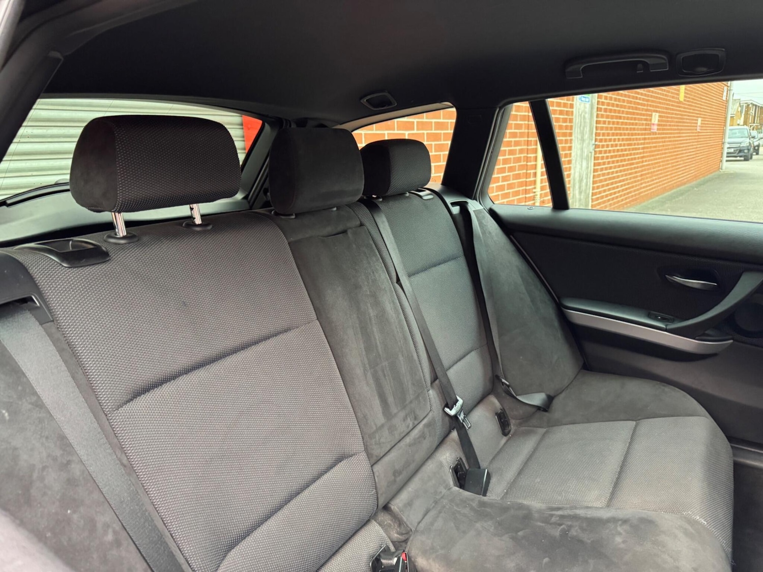 Used BMW 3 Series 2011 for sale - 76337859: Photo 18
