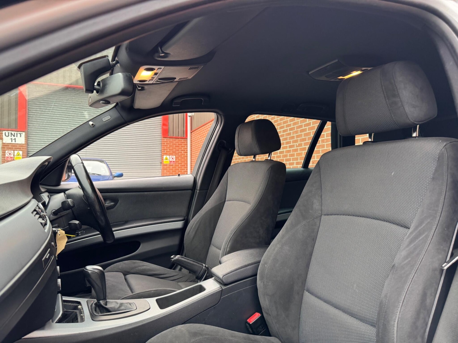 Used BMW 3 Series 2011 for sale - 76337859: Photo 22