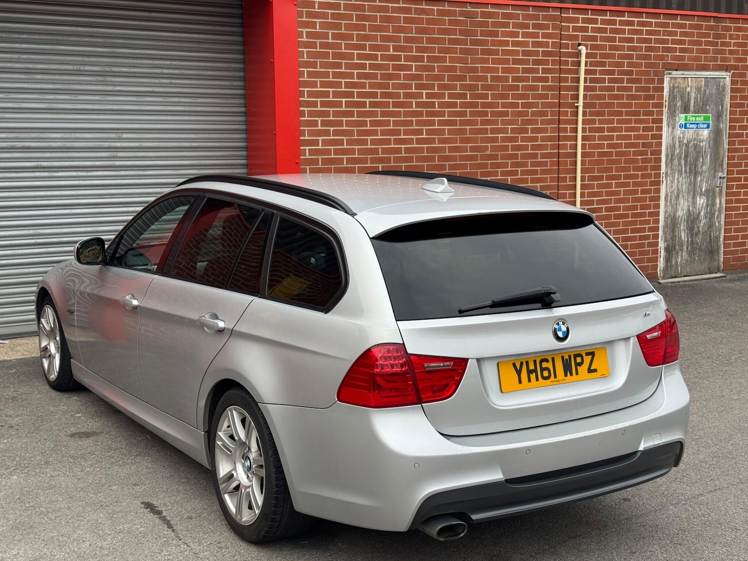 Used BMW 3 Series 2011 for sale - 76337859: Photo 23