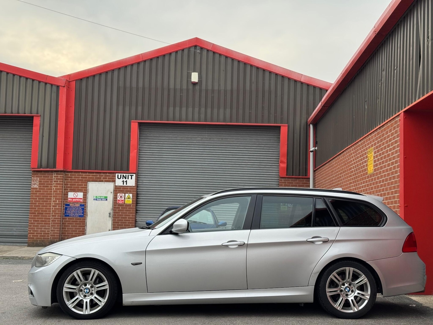 Used BMW 3 Series 2011 for sale - 76337859: Photo 4