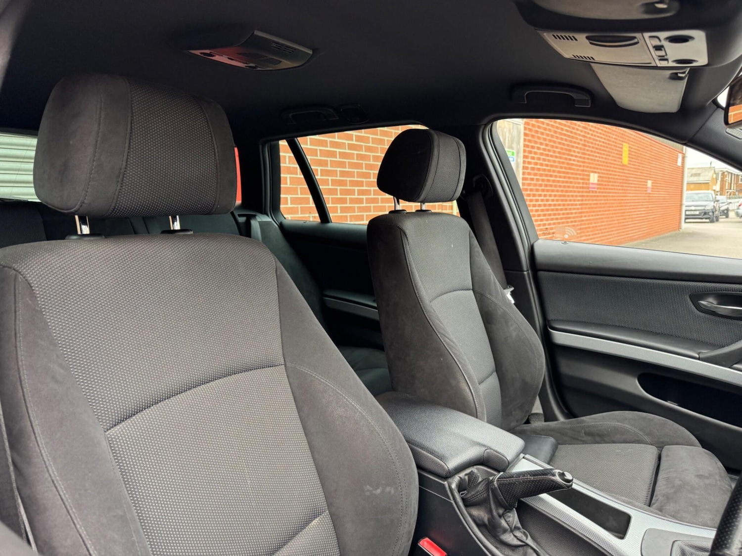 Used BMW 3 Series 2011 for sale - 76337859: Photo 6