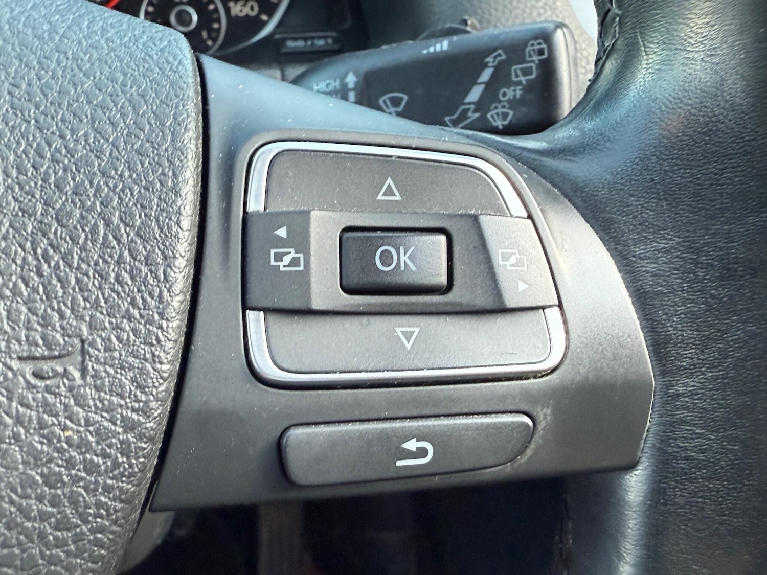 Used Volkswagen Tiguan 2011 for sale - 75981709: Photo 12