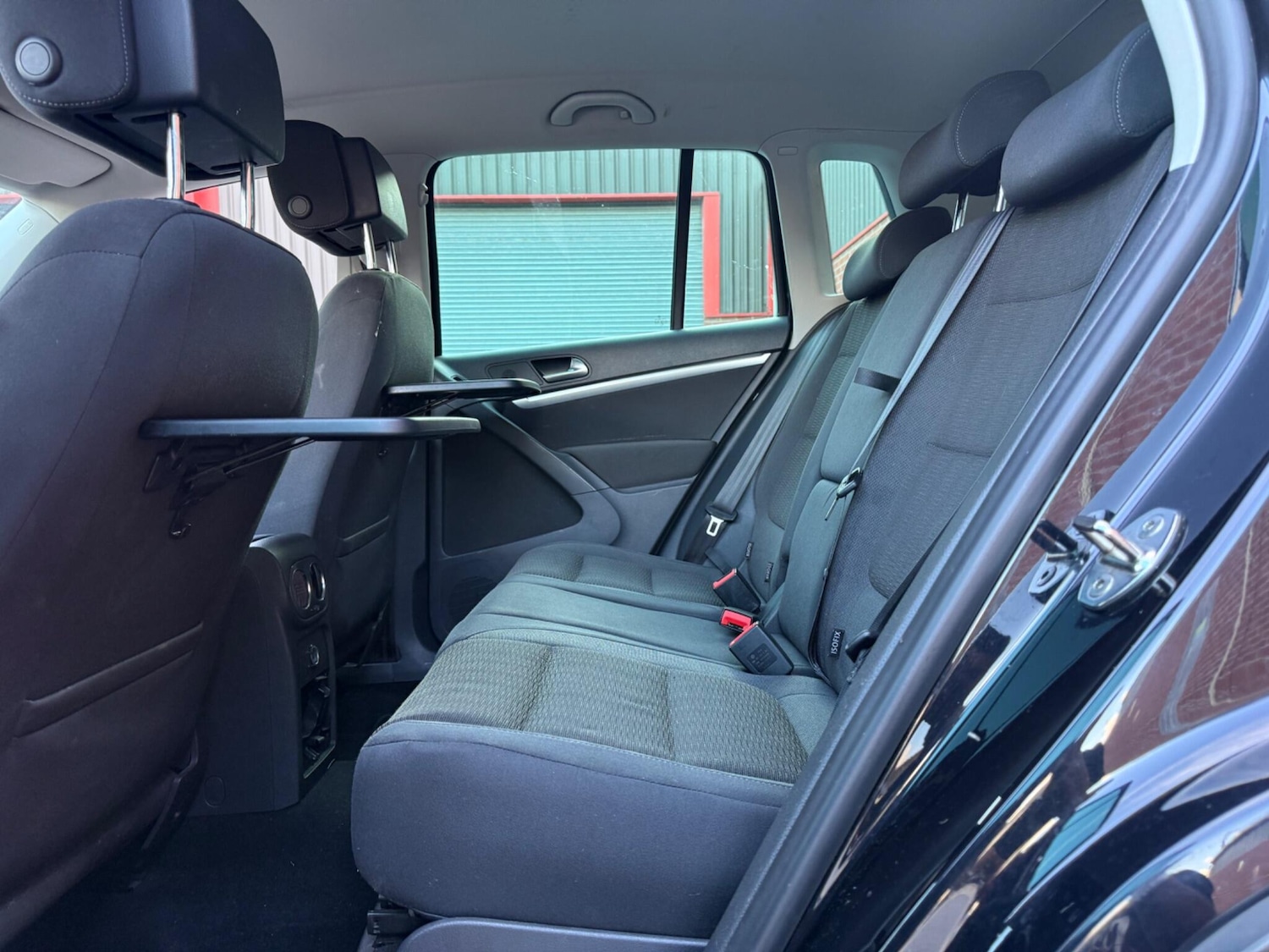 Used Volkswagen Tiguan 2011 for sale - 75981709: Photo 26