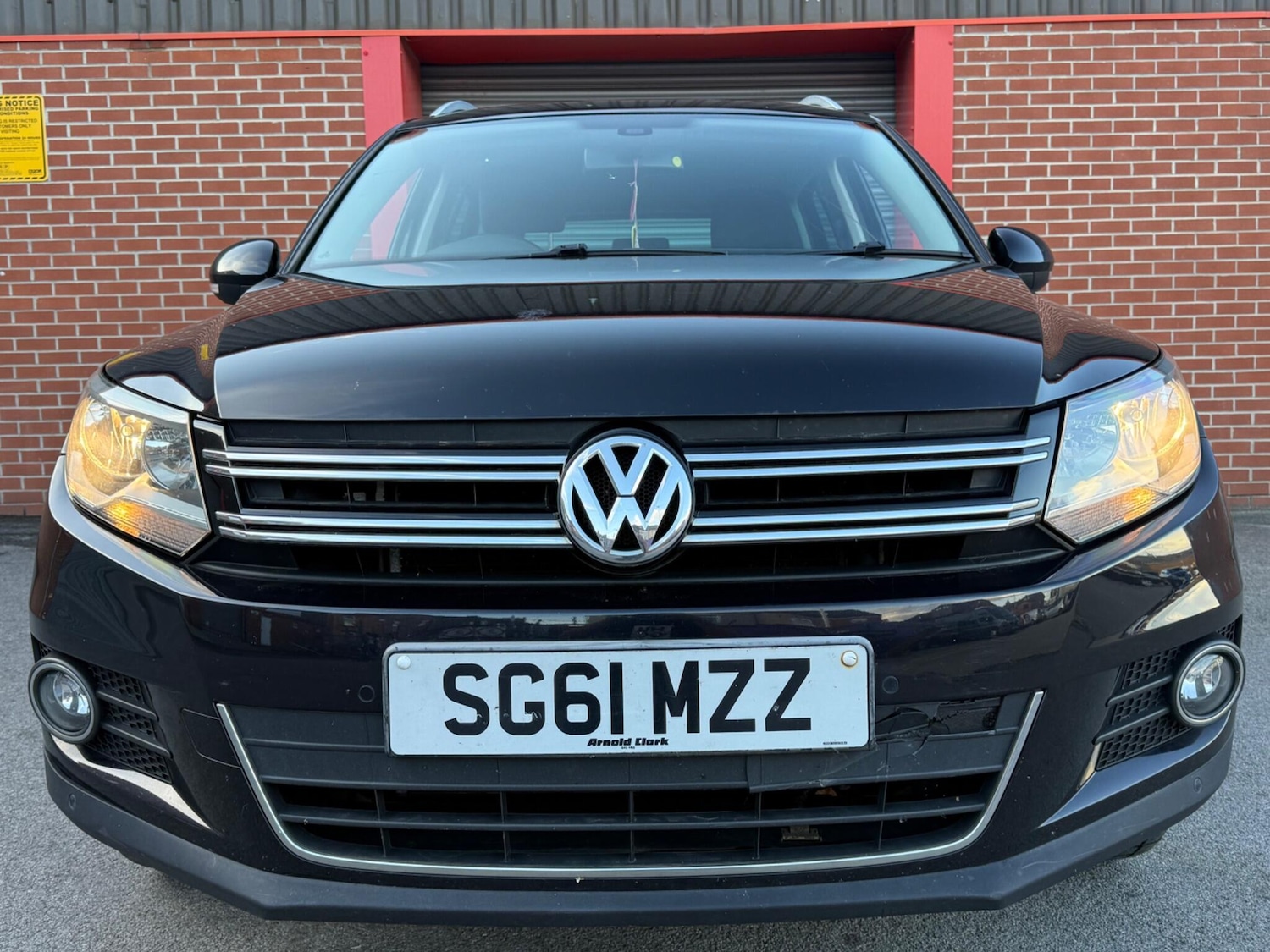 Used Volkswagen Tiguan 2011 for sale - 75981709: Photo 3