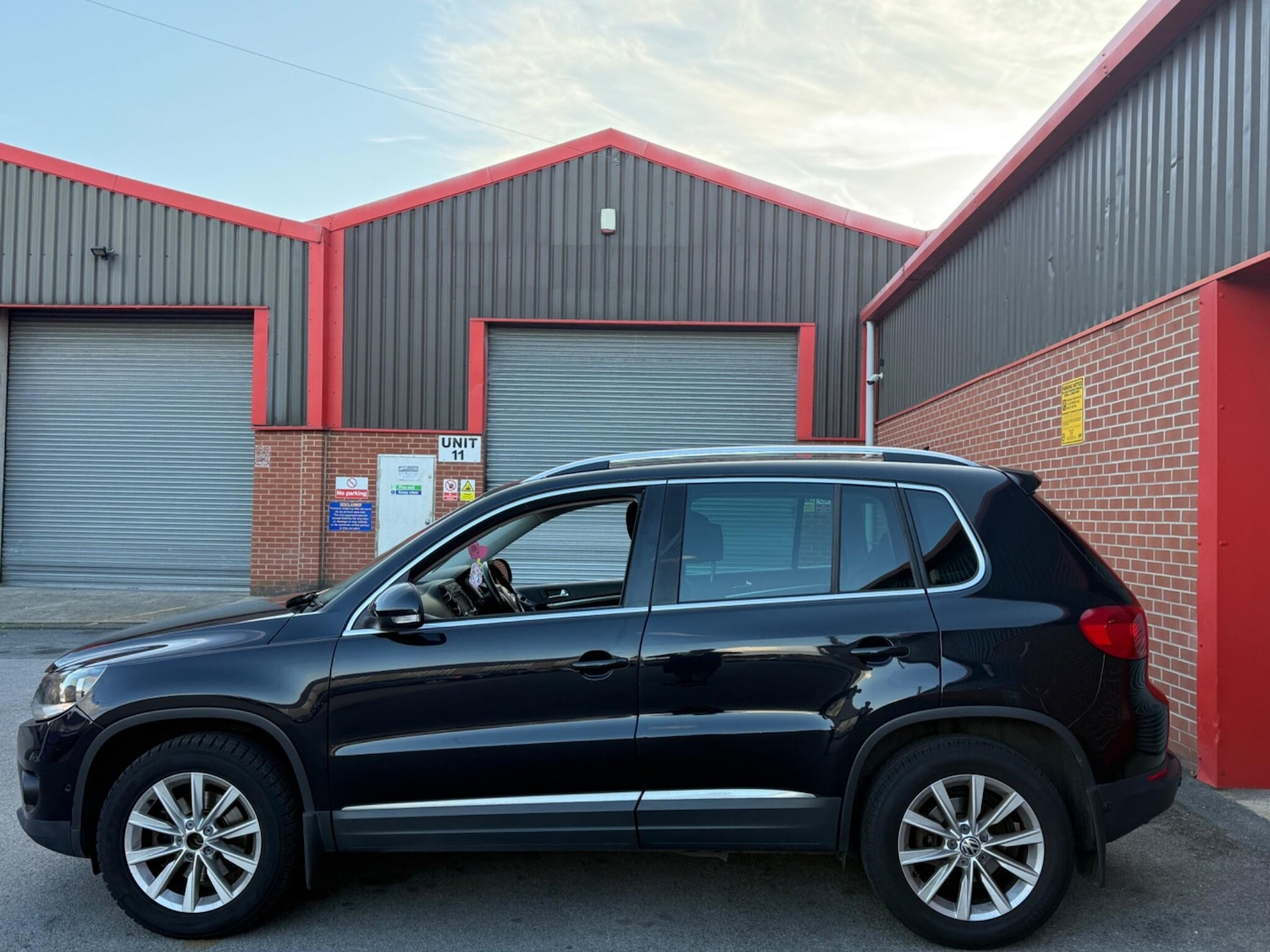 Used Volkswagen Tiguan 2011 for sale - 75981709: Photo 8