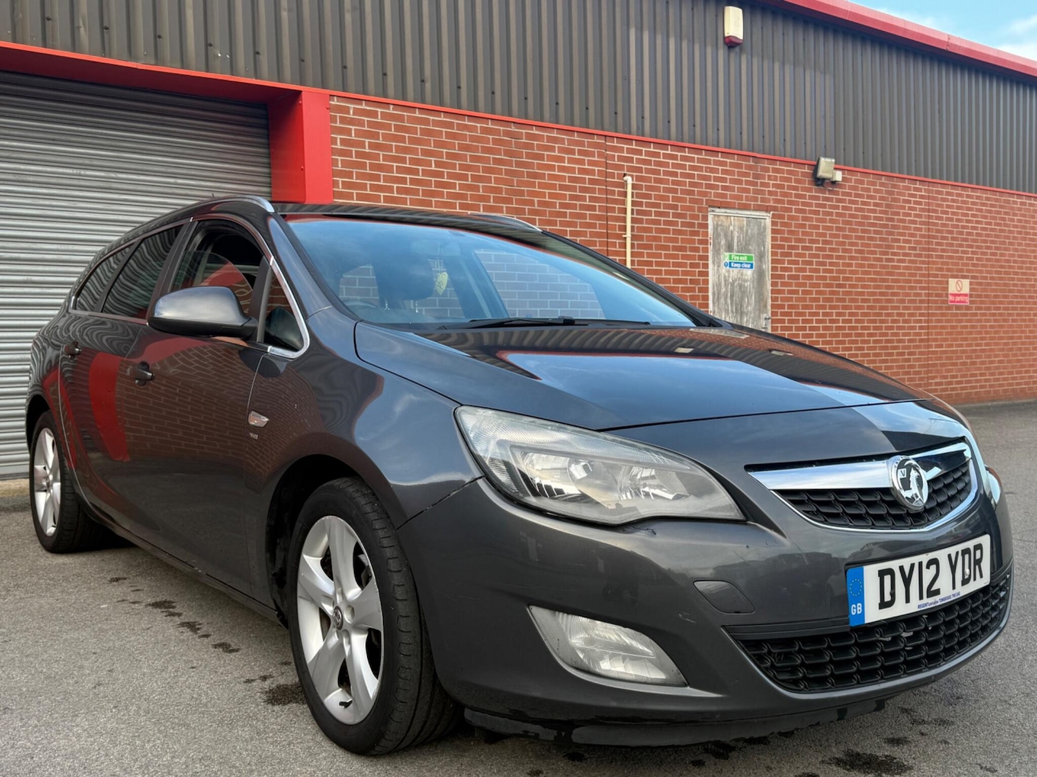 Used Vauxhall Astra 2012 for sale - 76446498: Photo 1