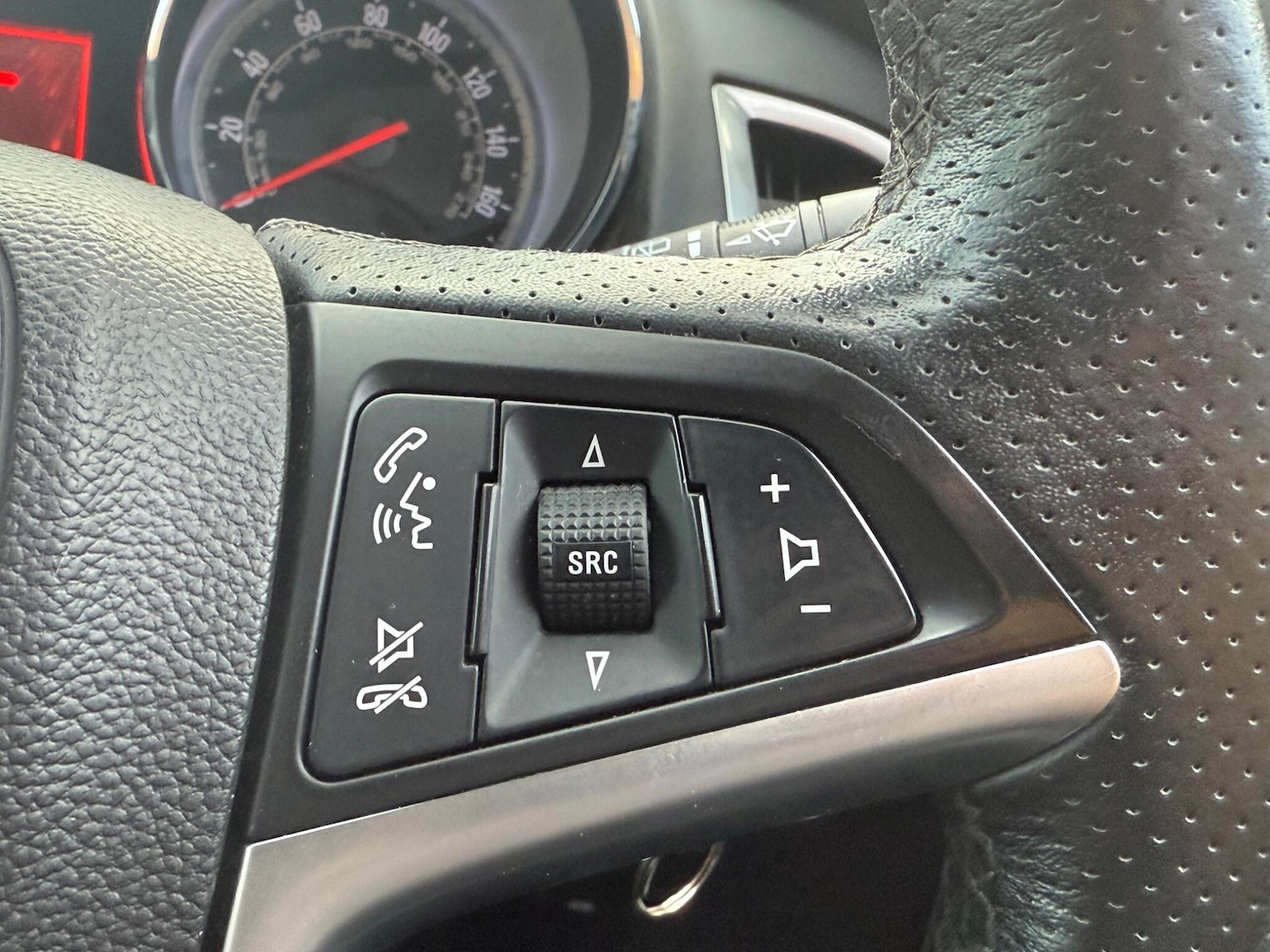 Used Vauxhall Astra 2012 for sale - 76446498: Photo 11