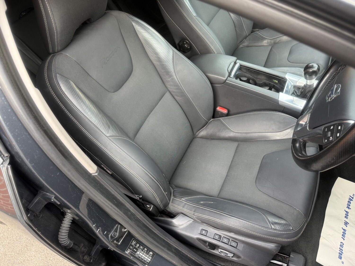 Used Volvo V60 2012 for sale - 77909335: Photo 25