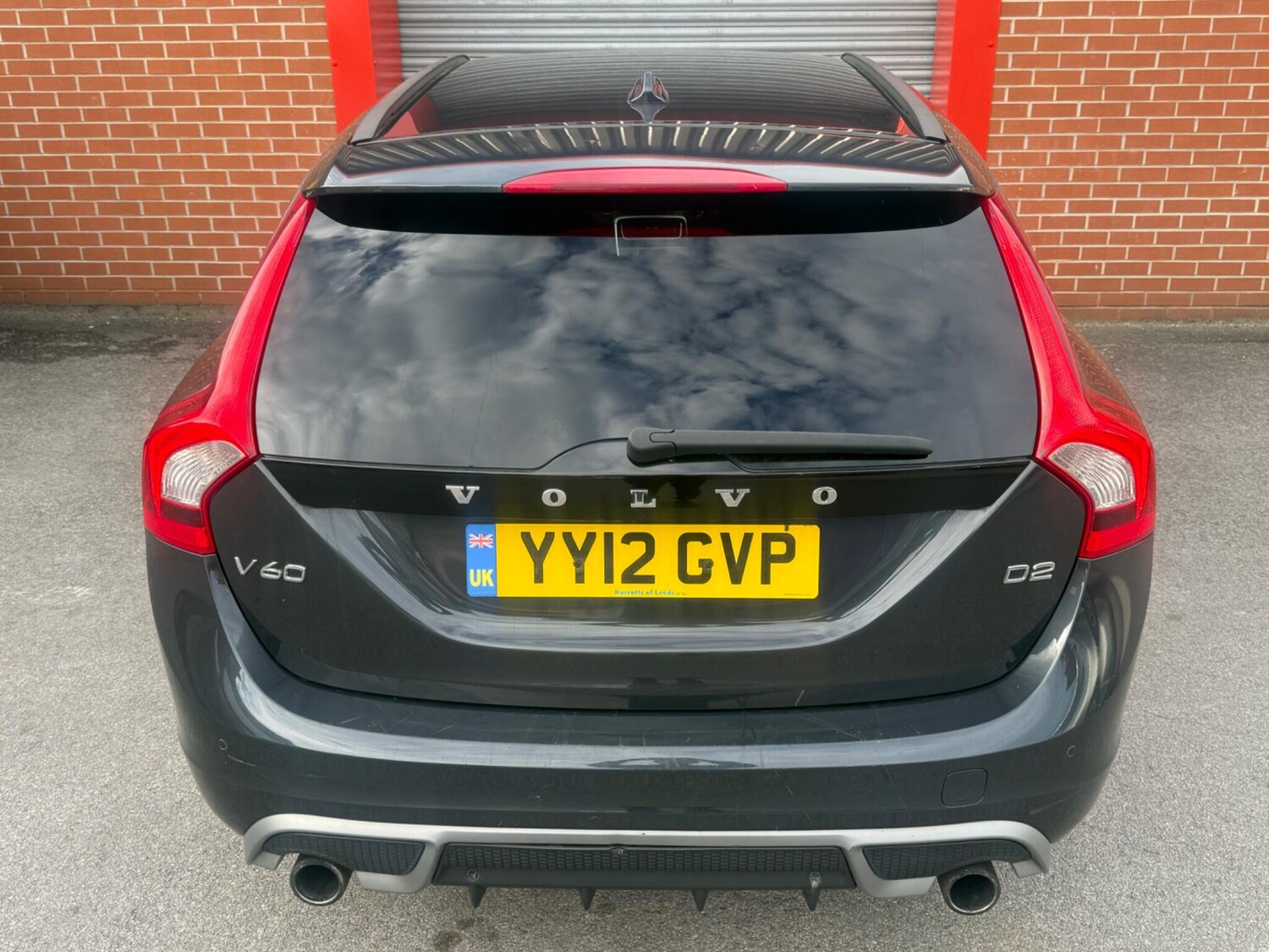 Used Volvo V60 2012 for sale - 77909335: Photo 33