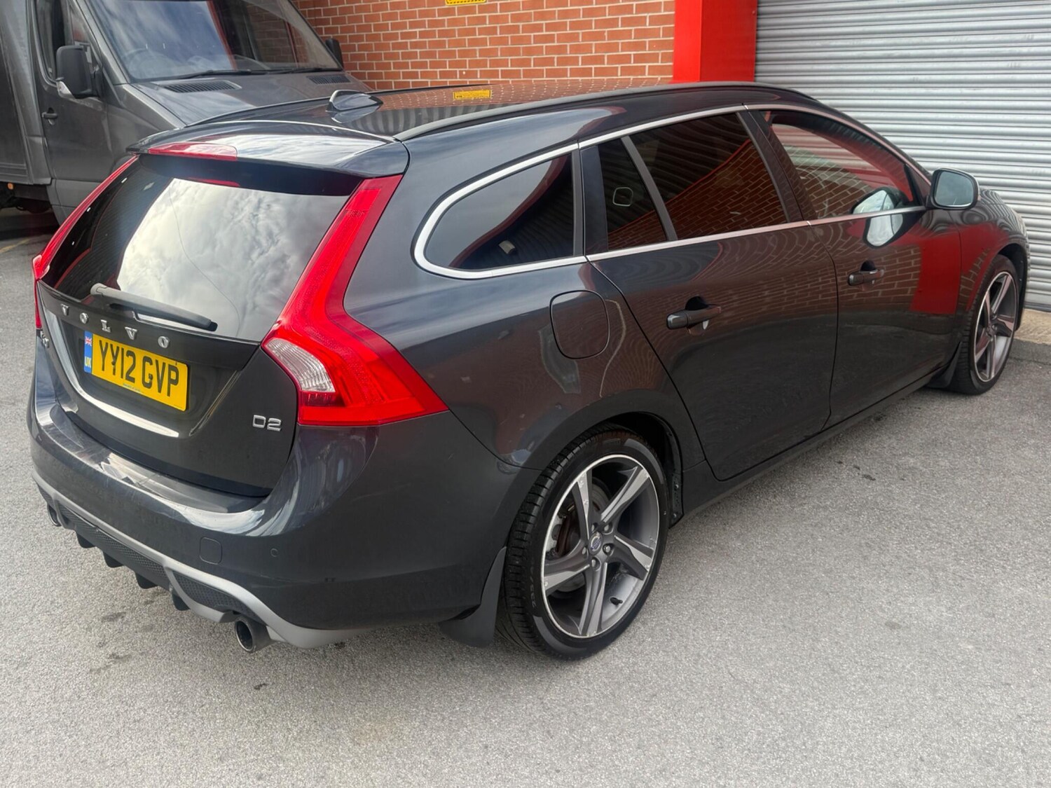 Used Volvo V60 2012 for sale - 77909335: Photo 37