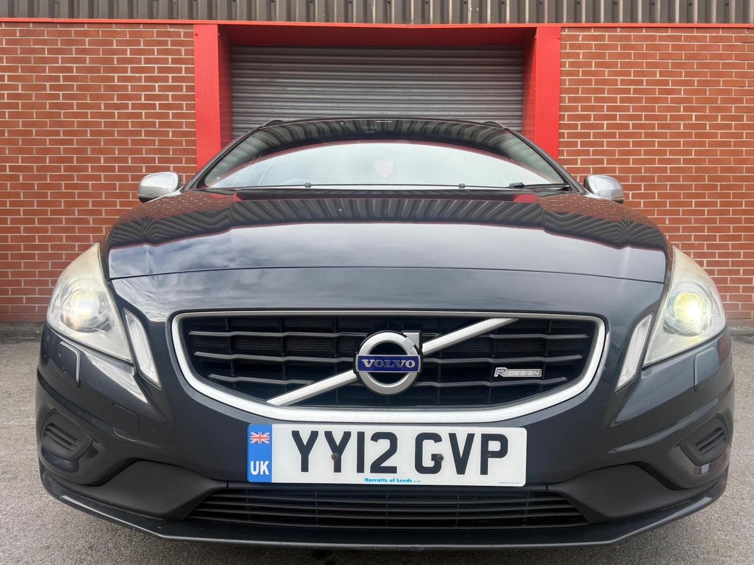 Used Volvo V60 2012 for sale - 77909335: Photo 4