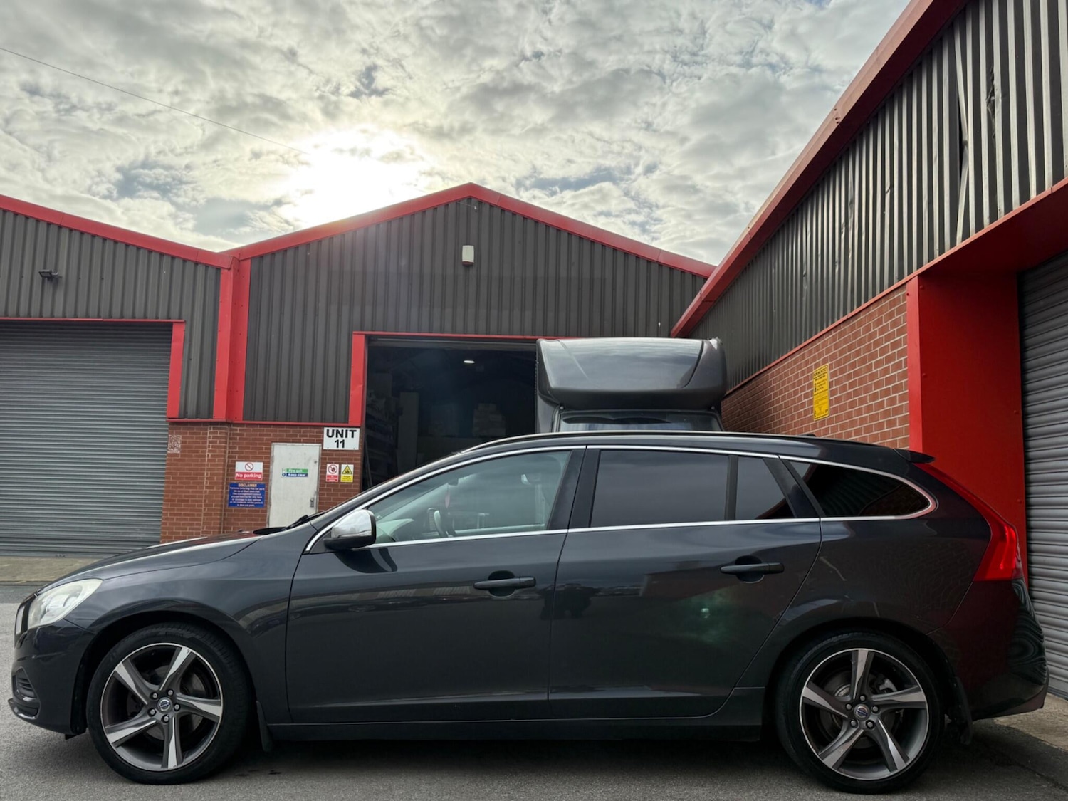 Used Volvo V60 2012 for sale - 77909335: Photo 7