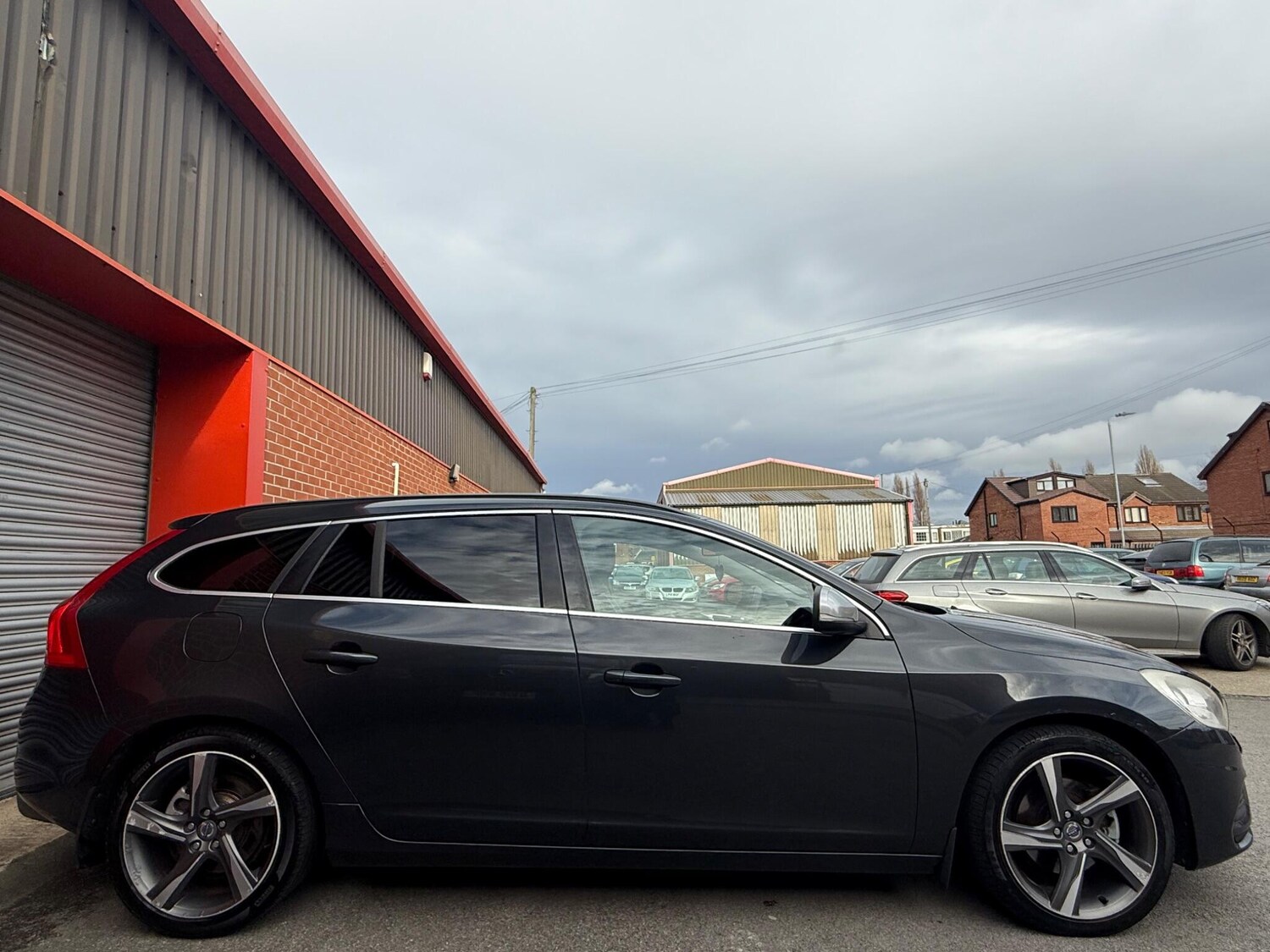 Used Volvo V60 2012 for sale - 77909335: Photo 8