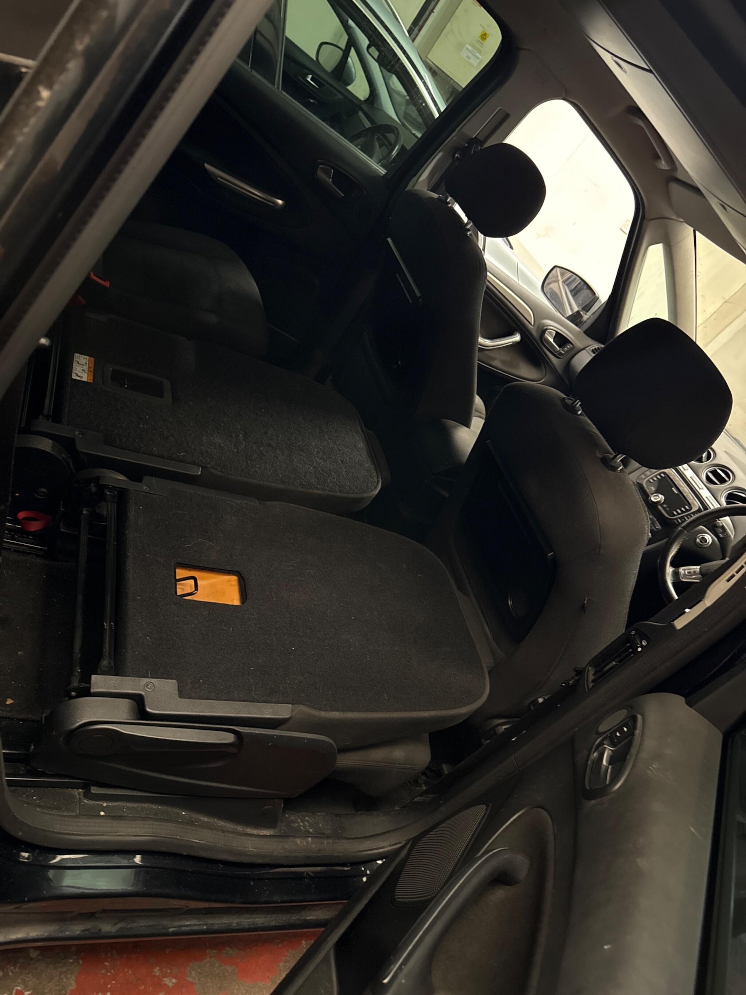 Used Ford Galaxy 2010 for sale - 75981778: Photo 36