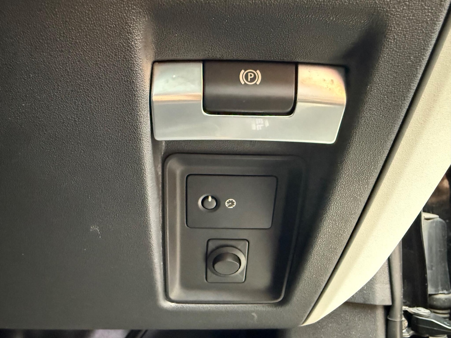 Used Land Rover Defender 110 2022 for sale - 77511456: Photo 12