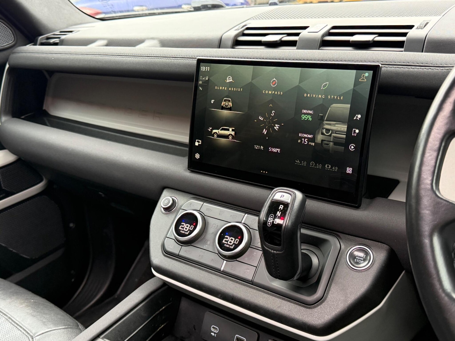 Used Land Rover Defender 110 2022 for sale - 77511456: Photo 18