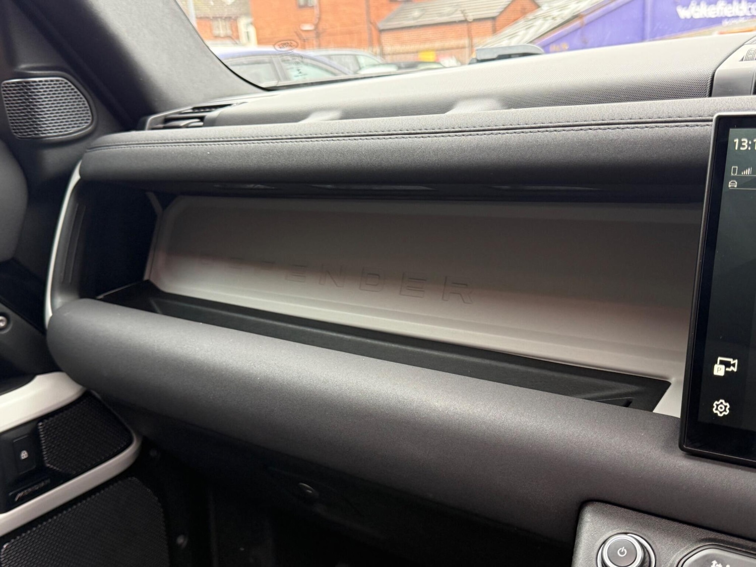 Used Land Rover Defender 110 2022 for sale - 77511456: Photo 21