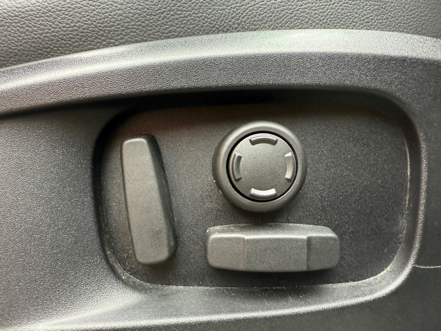 Used Land Rover Defender 110 2022 for sale - 77511456: Photo 25