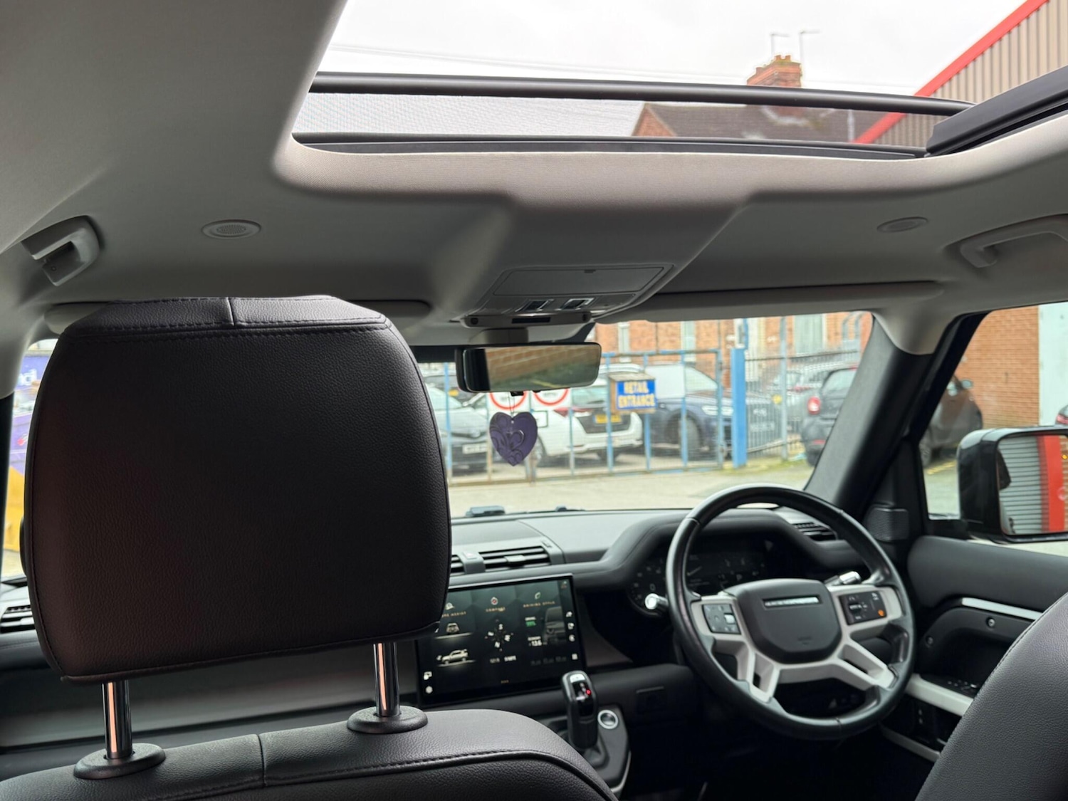 Used Land Rover Defender 110 2022 for sale - 77511456: Photo 34