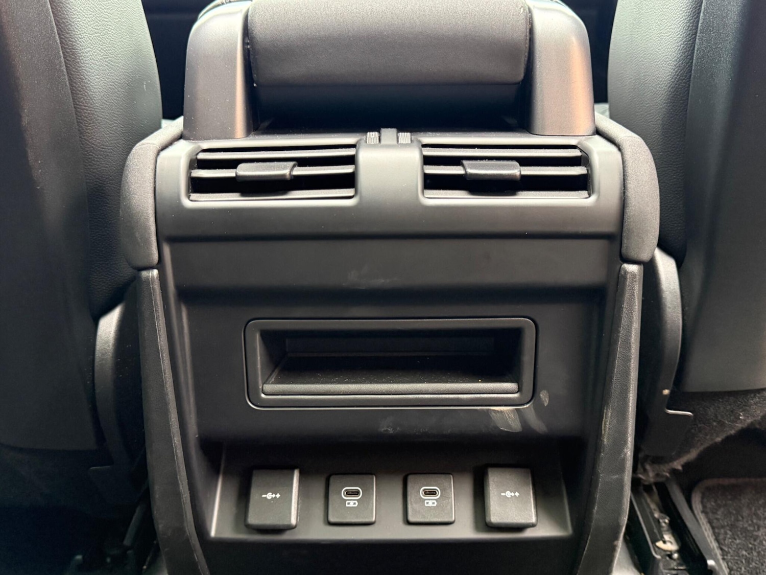 Used Land Rover Defender 110 2022 for sale - 77511456: Photo 38