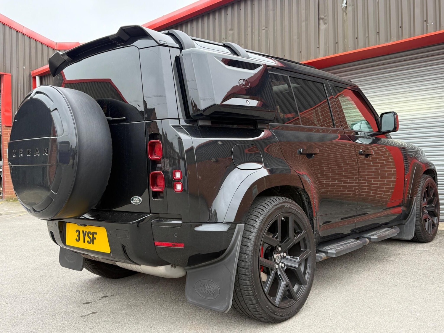 Used Land Rover Defender 110 2022 for sale - 77511456: Photo 44