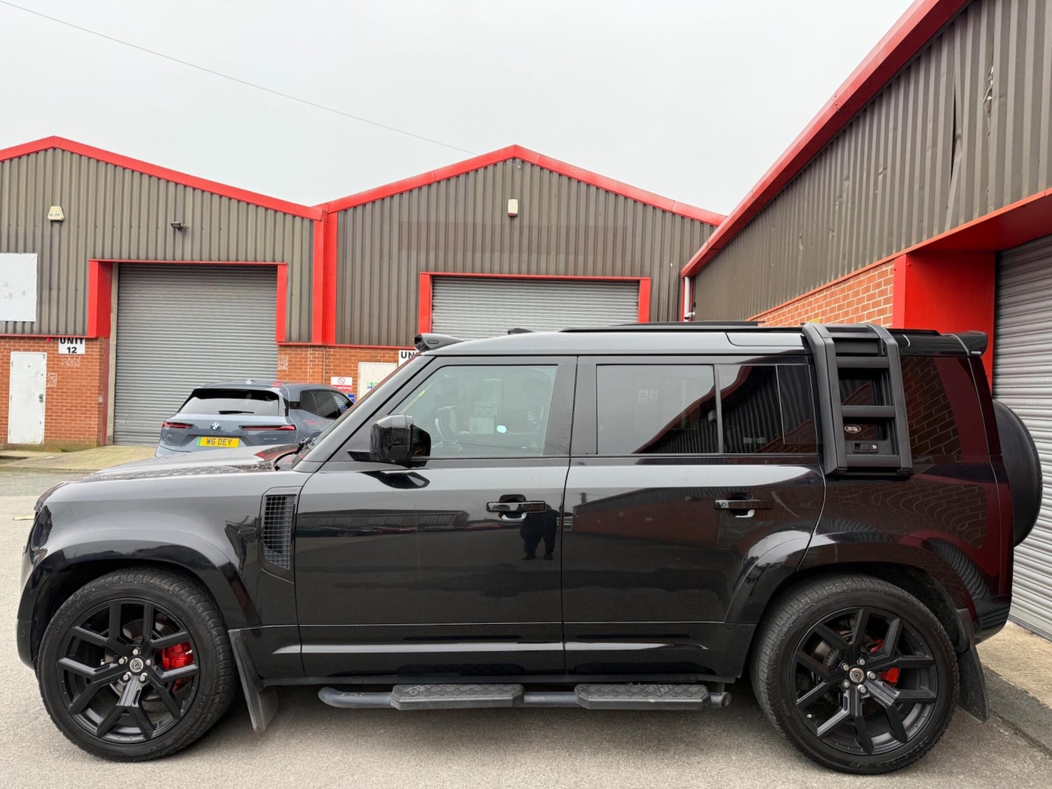 Used Land Rover Defender 110 2022 for sale - 77511456: Photo 8