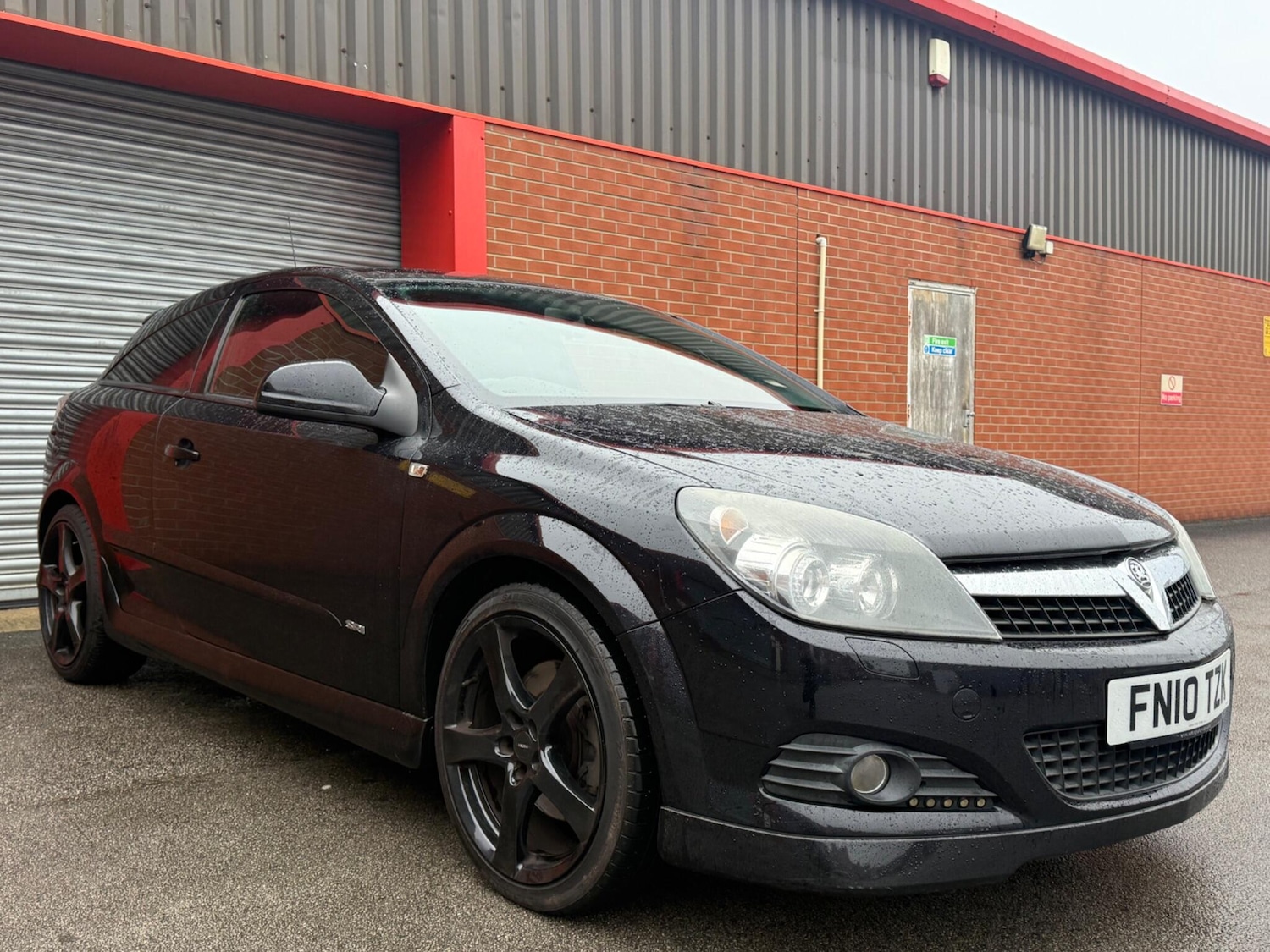 Used Vauxhall Astra 2010 for sale - 77396310: Photo 1