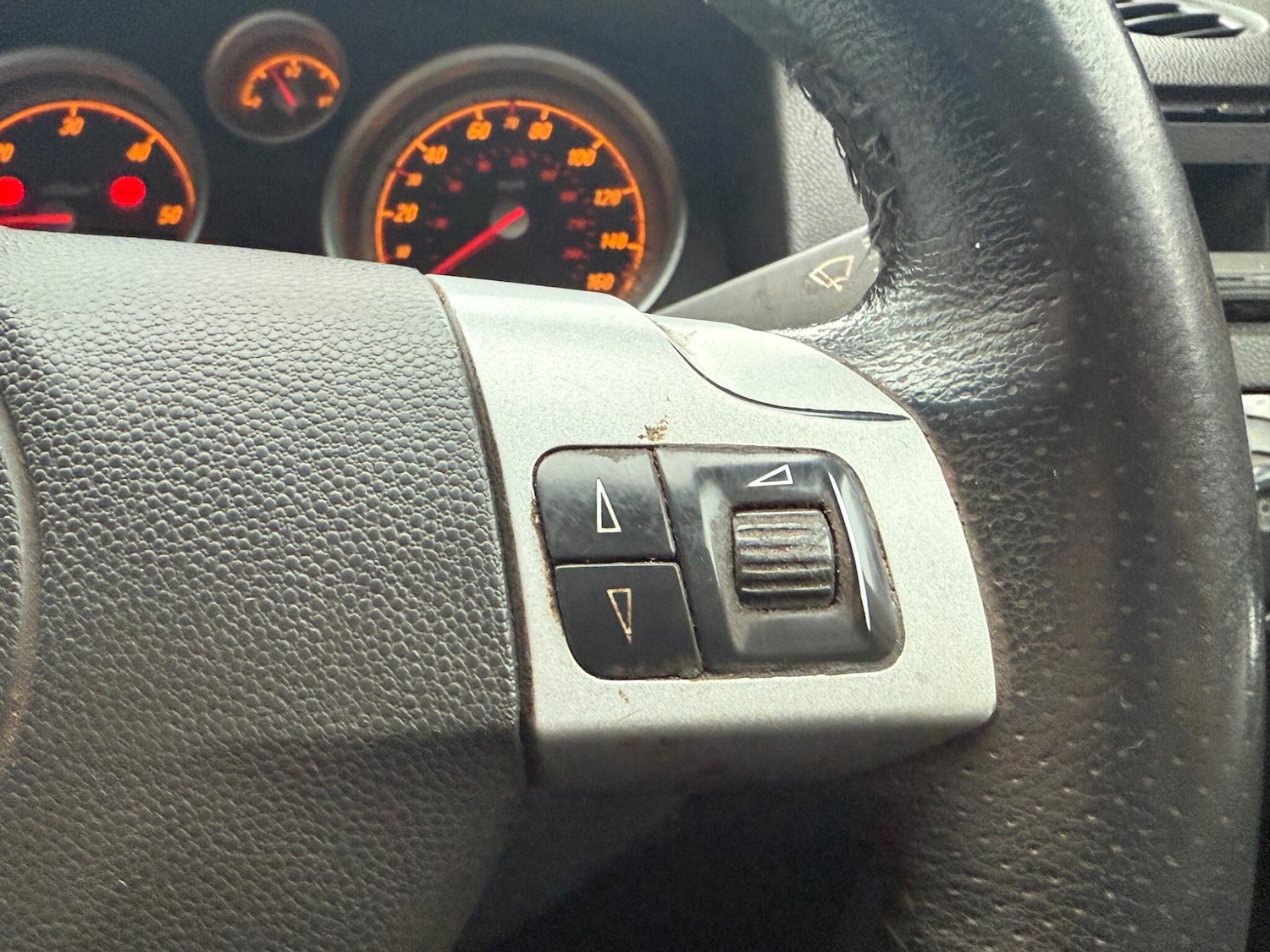 Used Vauxhall Astra 2010 for sale - 77396310: Photo 11