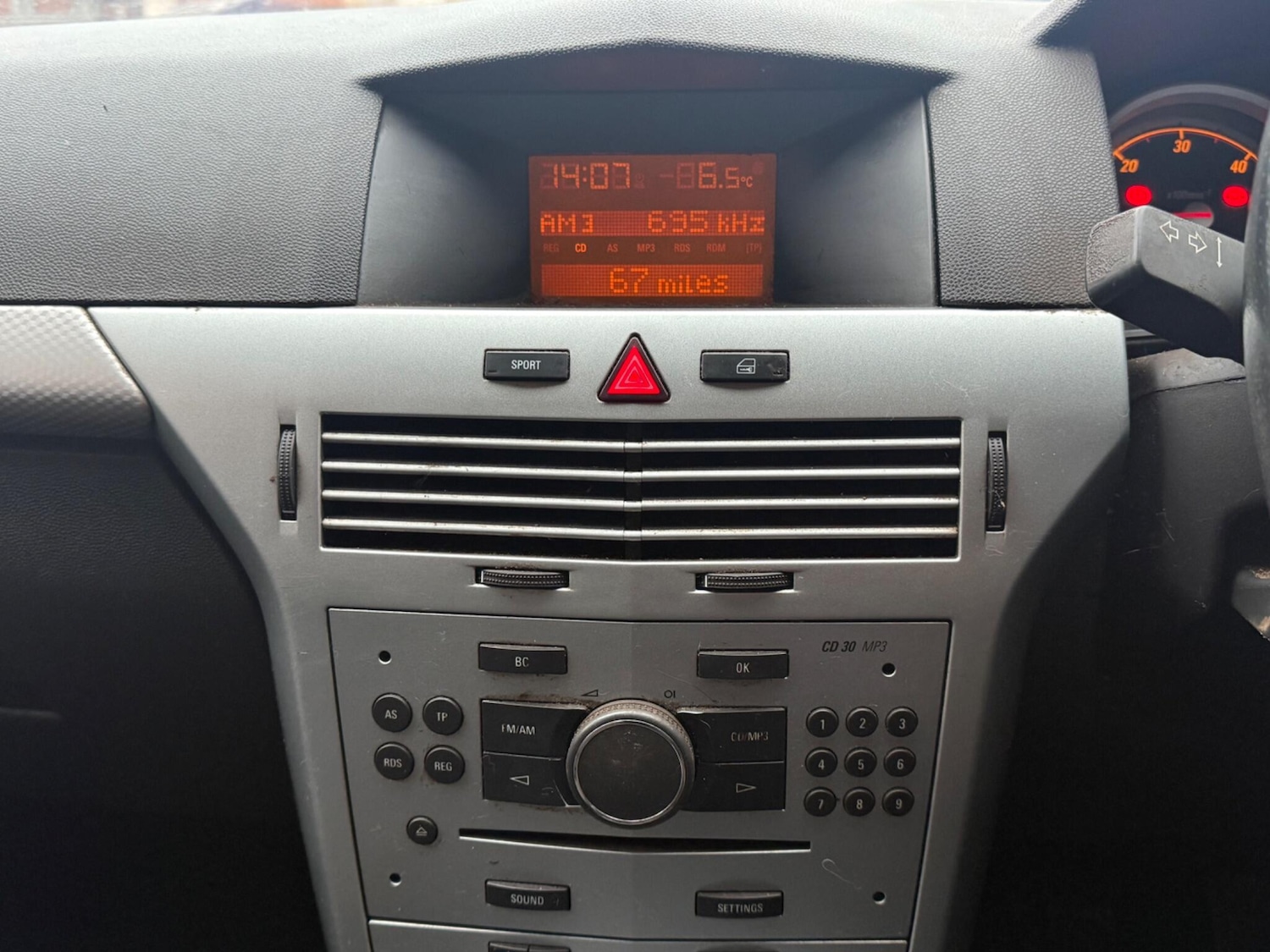 Used Vauxhall Astra 2010 for sale - 77396310: Photo 14