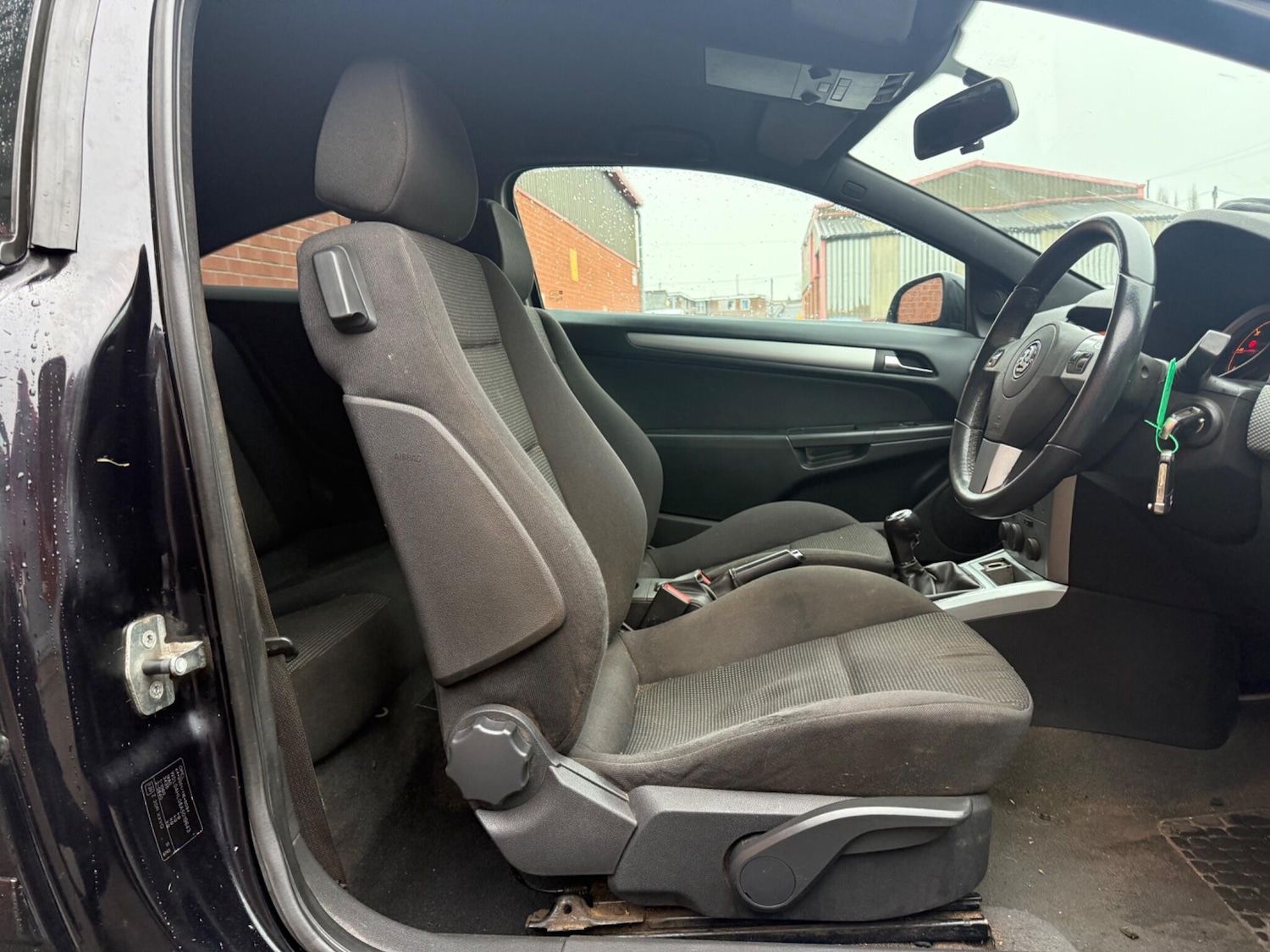 Used Vauxhall Astra 2010 for sale - 77396310: Photo 19