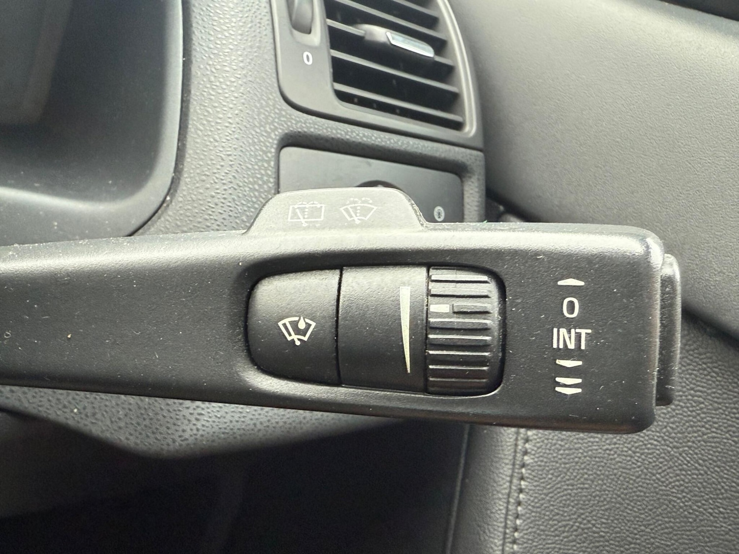 Used Volvo V50 2012 for sale - 77994308: Photo 12