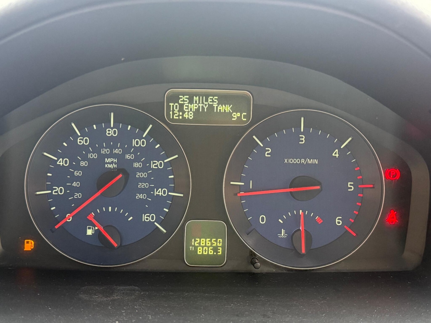 Used Volvo V50 2012 for sale - 77994308: Photo 15