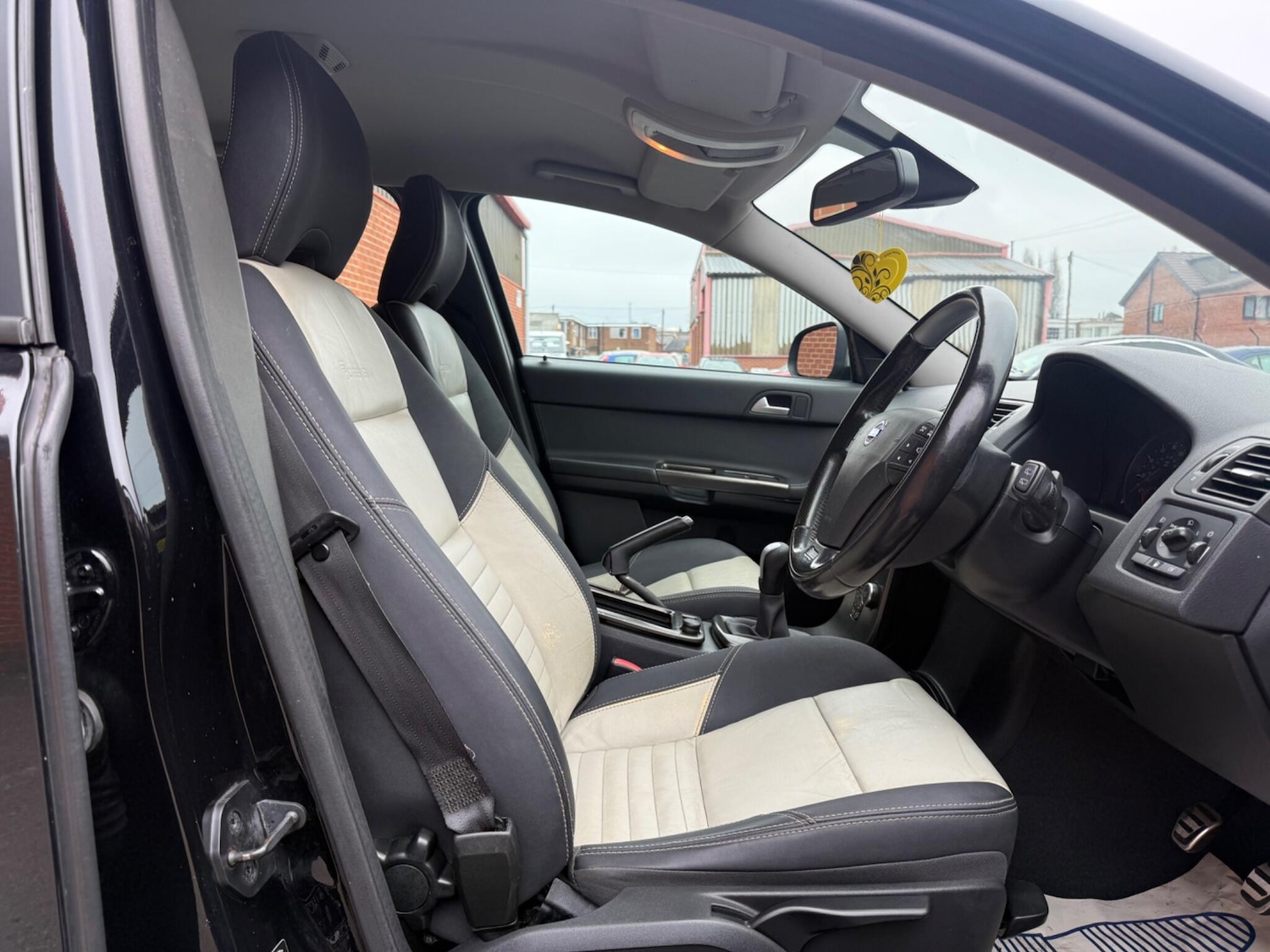 Used Volvo V50 2012 for sale - 77994308: Photo 23