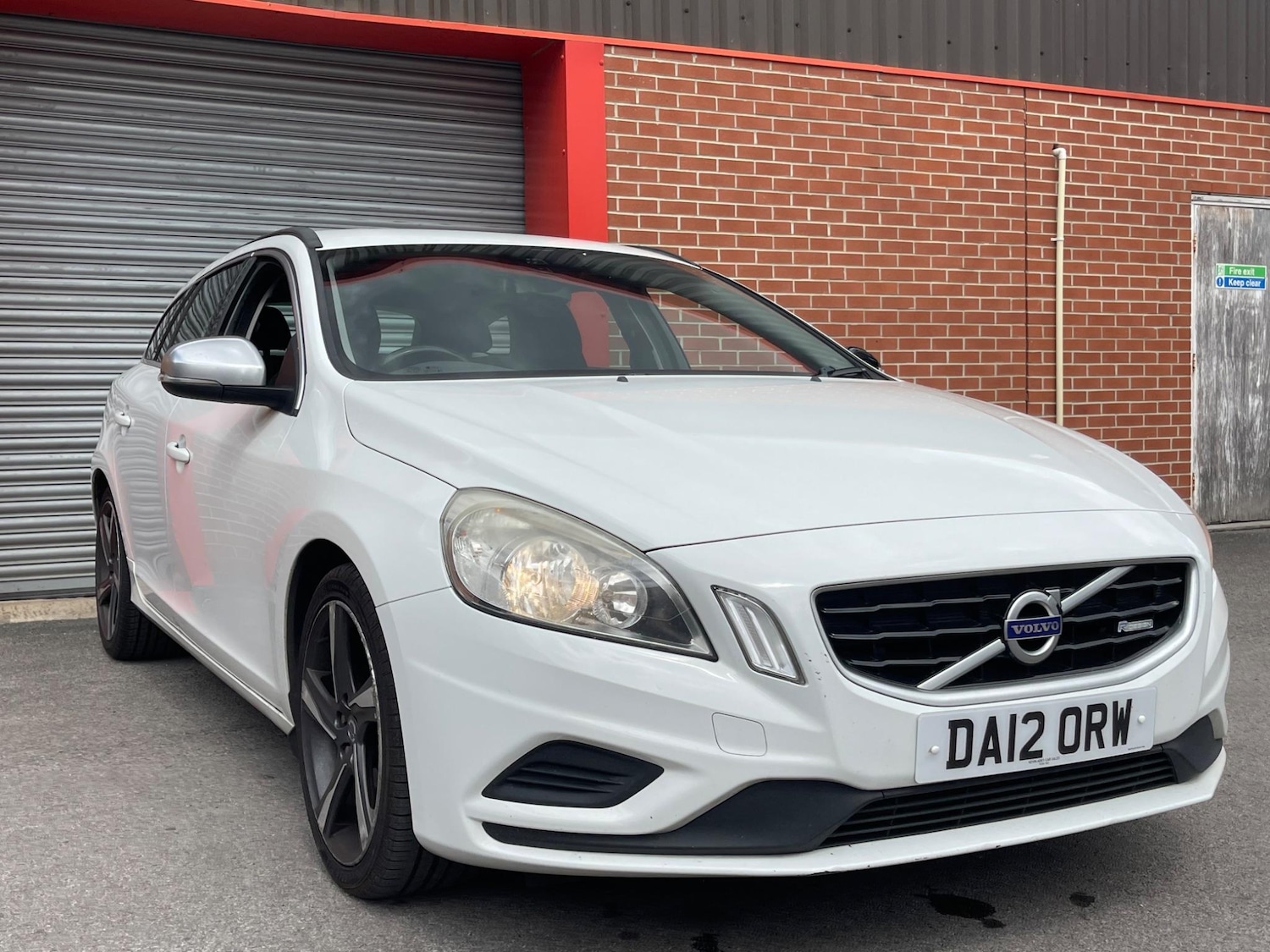 Used Volvo V60 2012 for sale - 75981754: Photo 1
