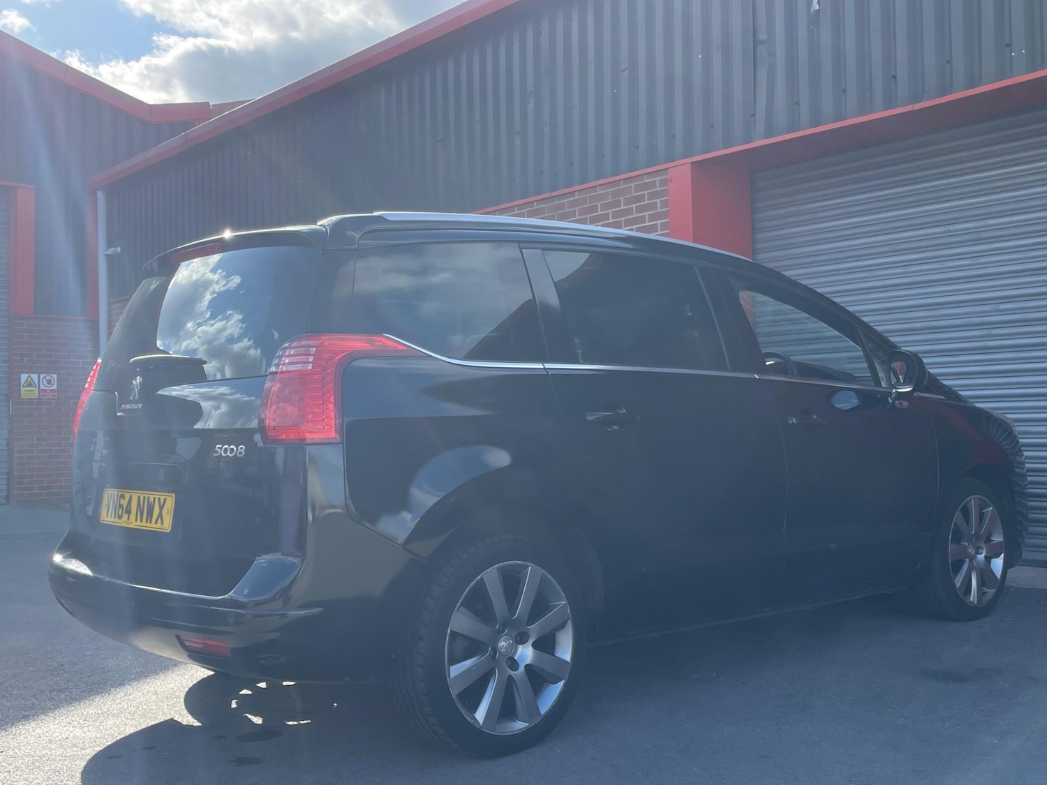 Used Peugeot 5008 2014 for sale - 76989423: Photo 31