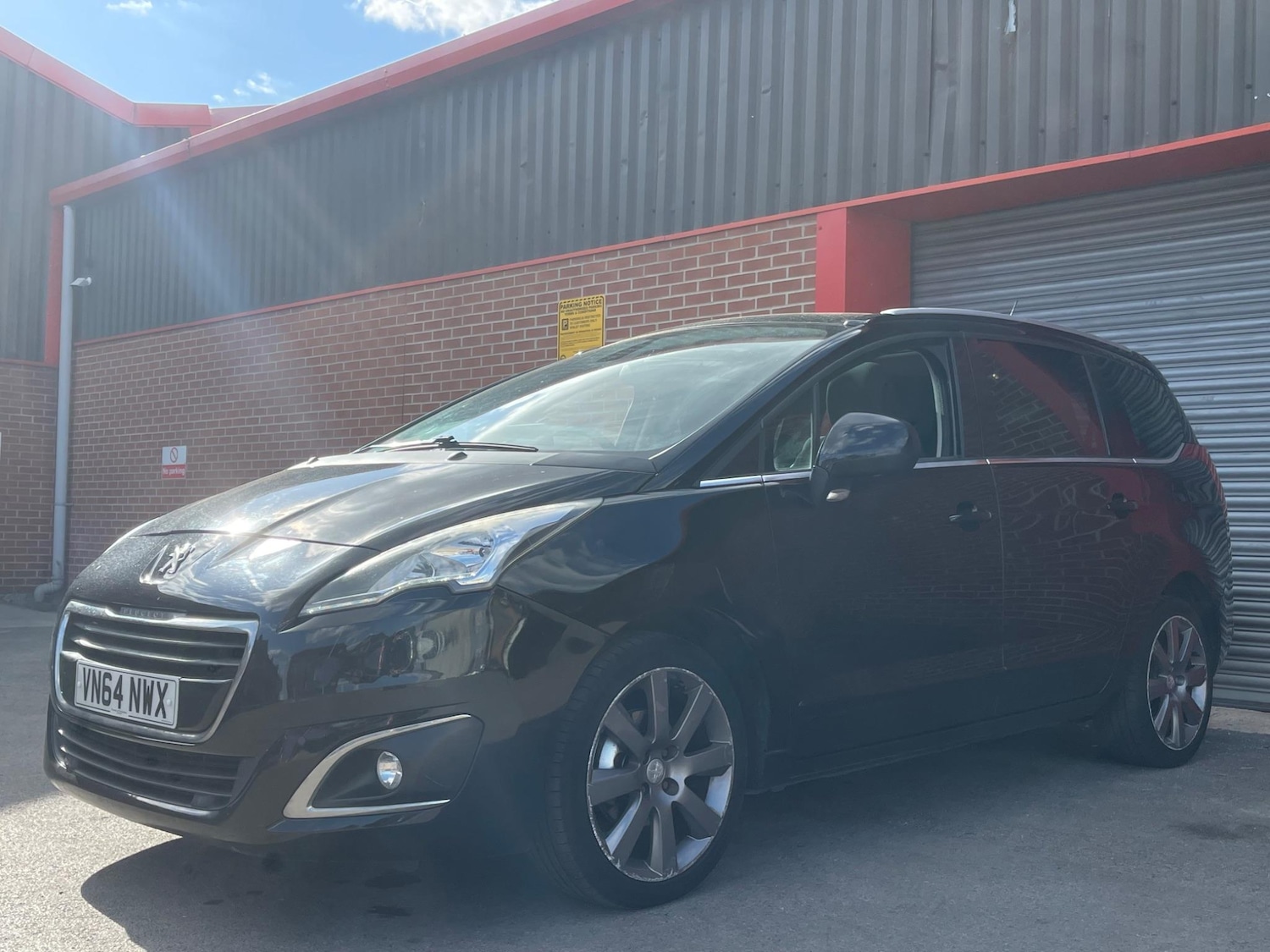 Used Peugeot 5008 2014 for sale - 76989423: Photo 5