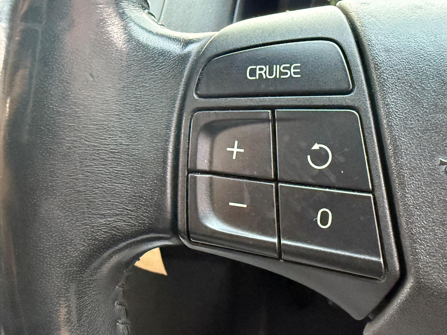 Used Volvo V50 2012 for sale - 77082032: Photo 13