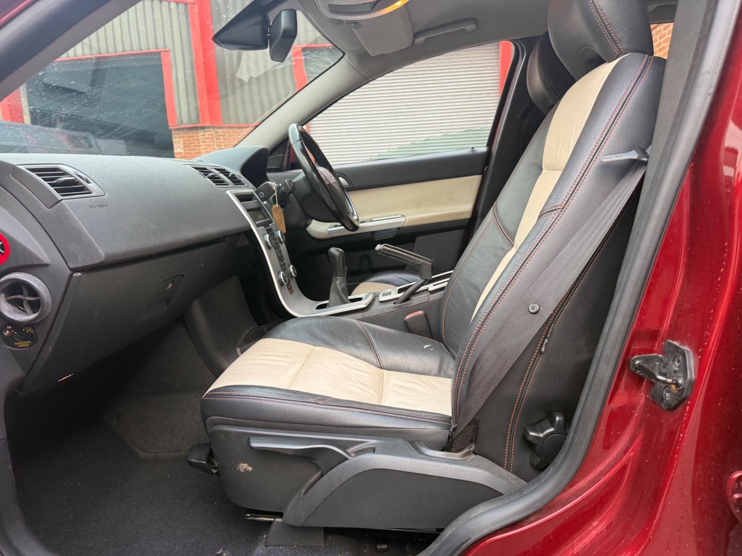 Used Volvo V50 2012 for sale - 77082032: Photo 24