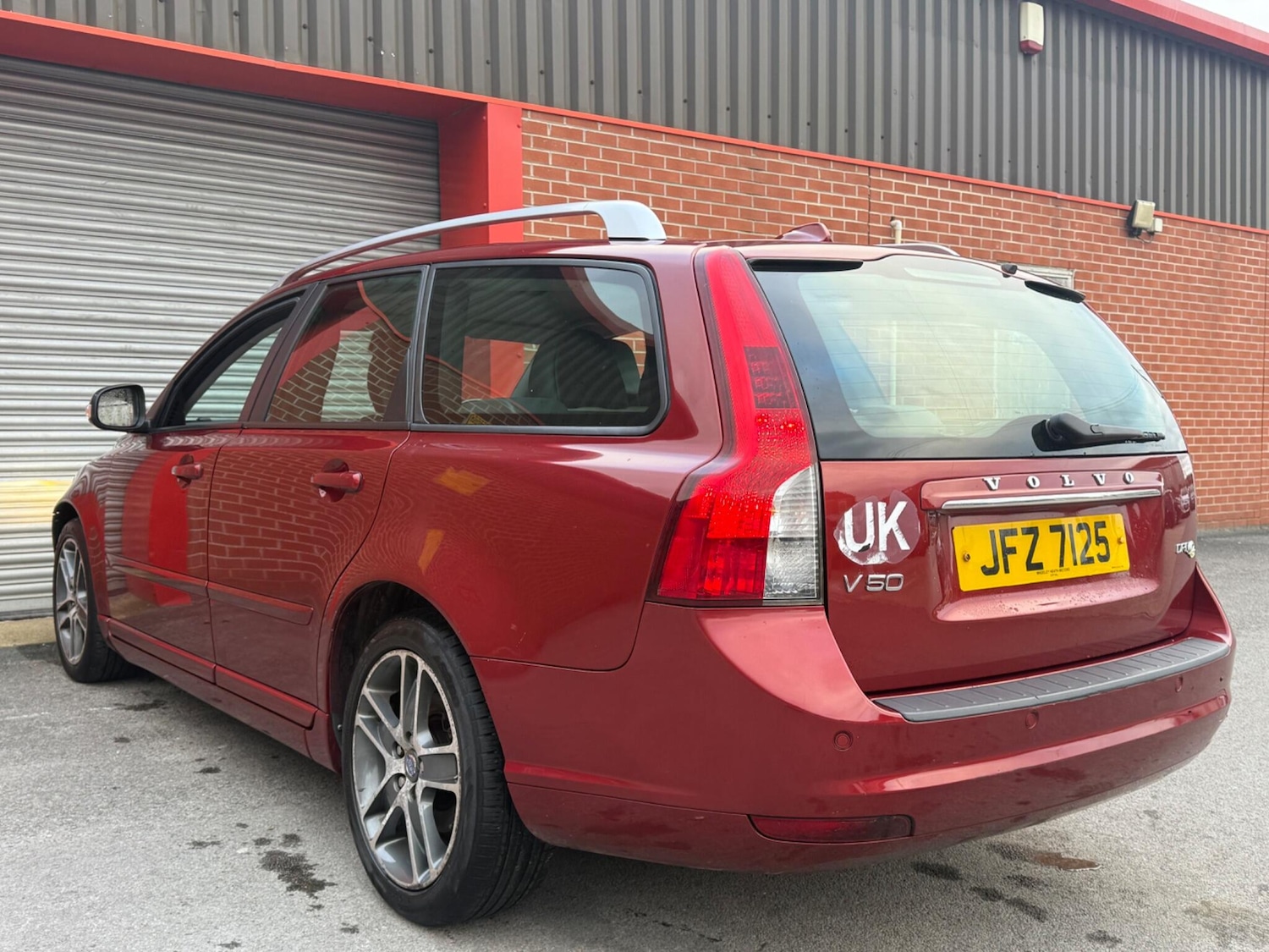 Used Volvo V50 2012 for sale - 77082032: Photo 32