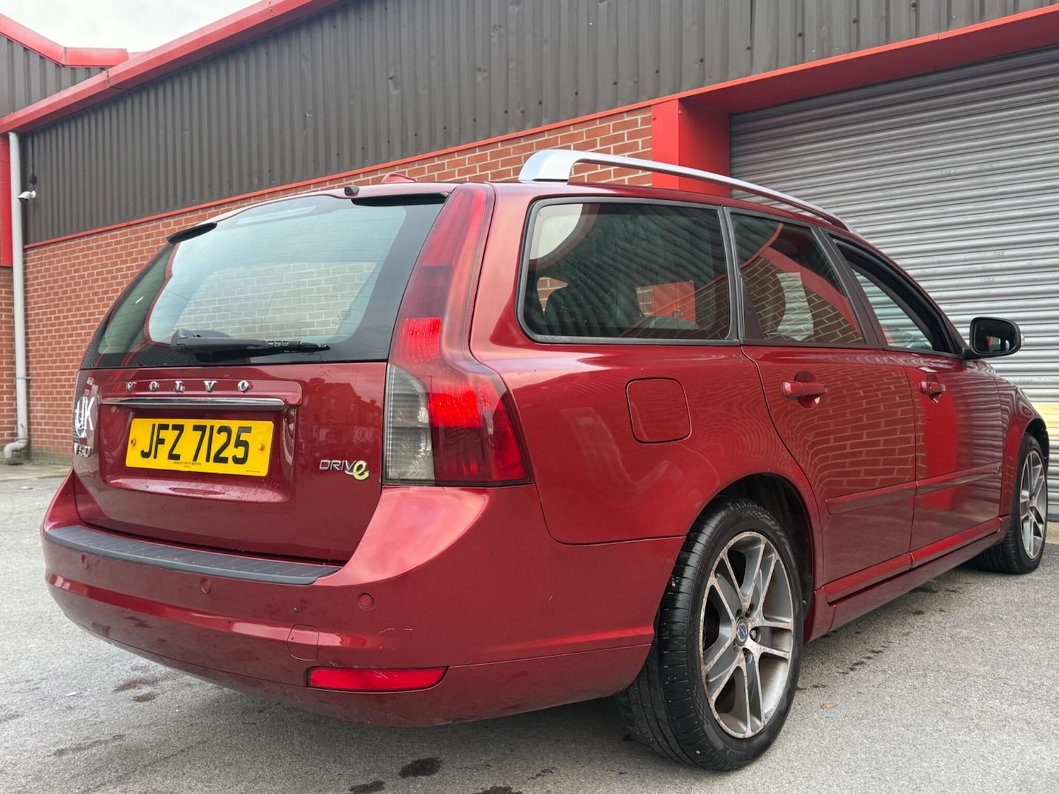 Used Volvo V50 2012 for sale - 77082032: Photo 34