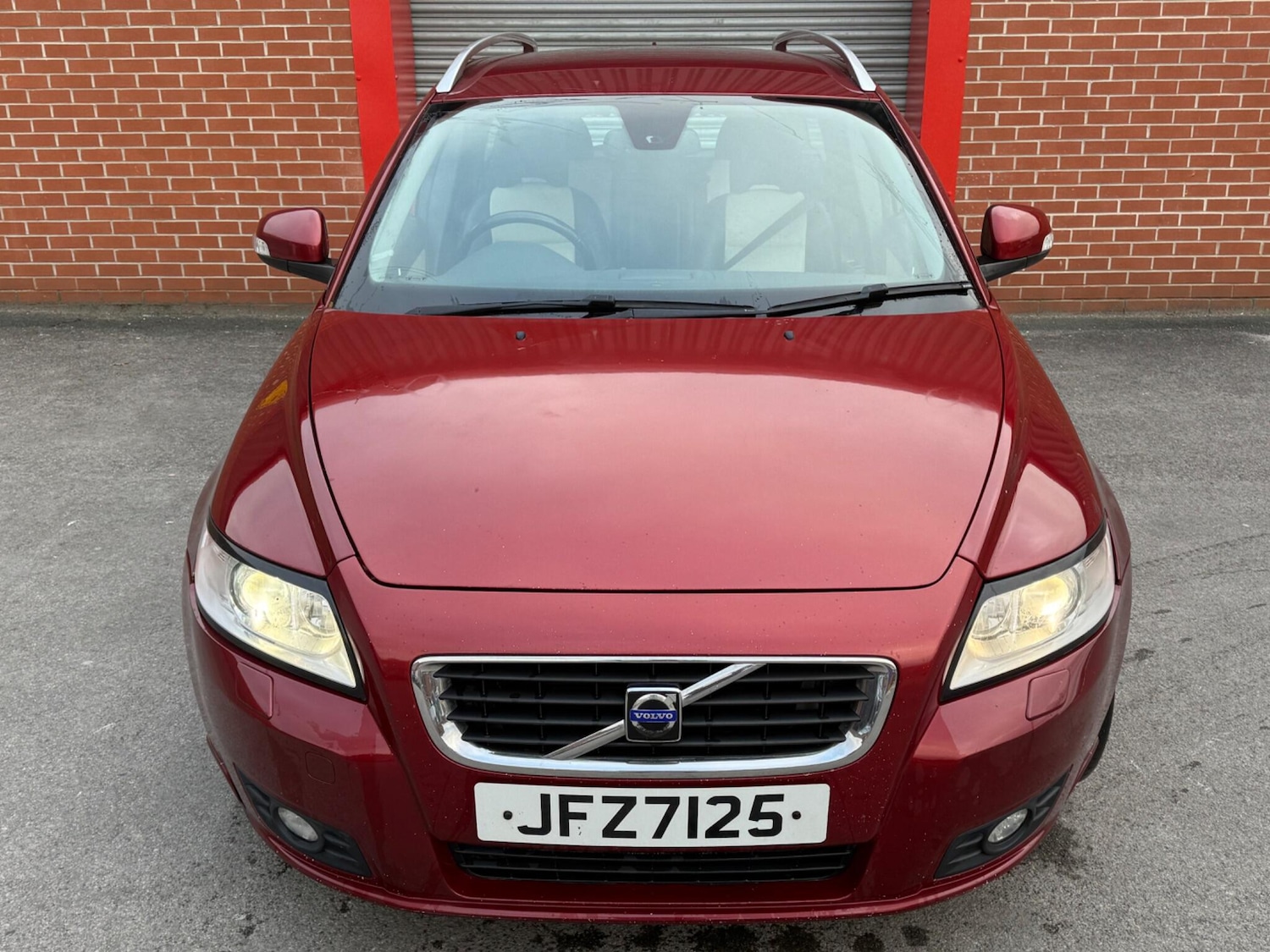 Used Volvo V50 2012 for sale - 77082032: Photo 4