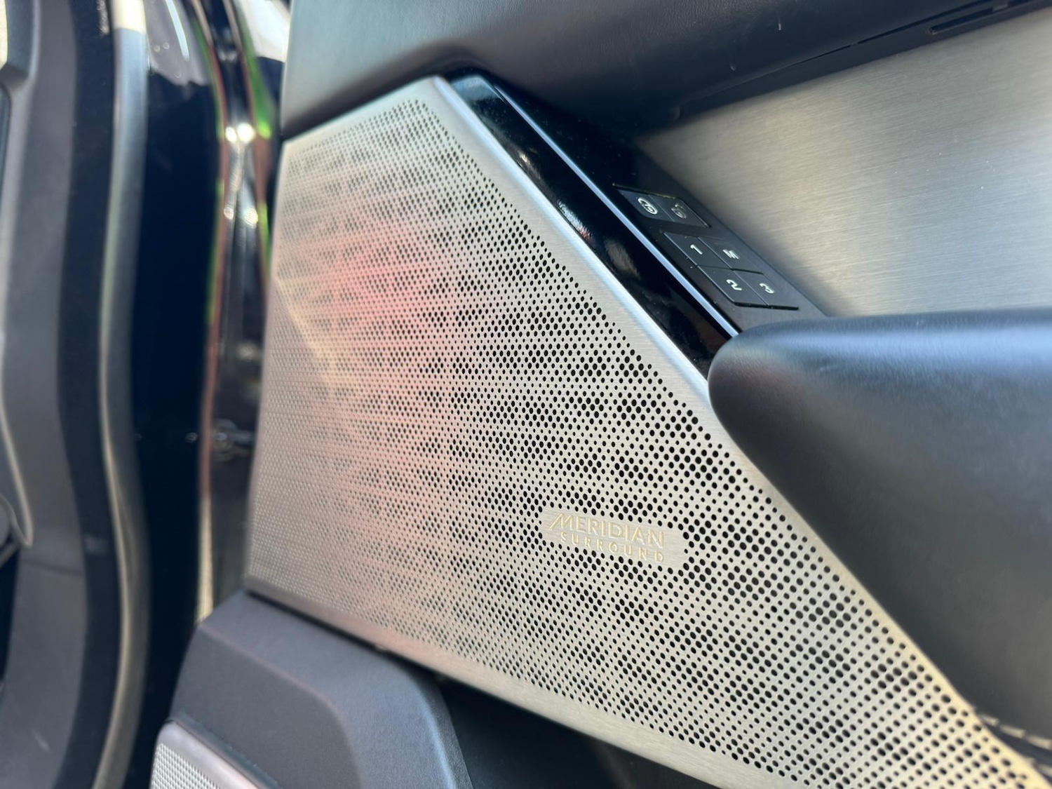 Used Land Rover Range Rover Velar 2018 for sale - 75981721: Photo 10