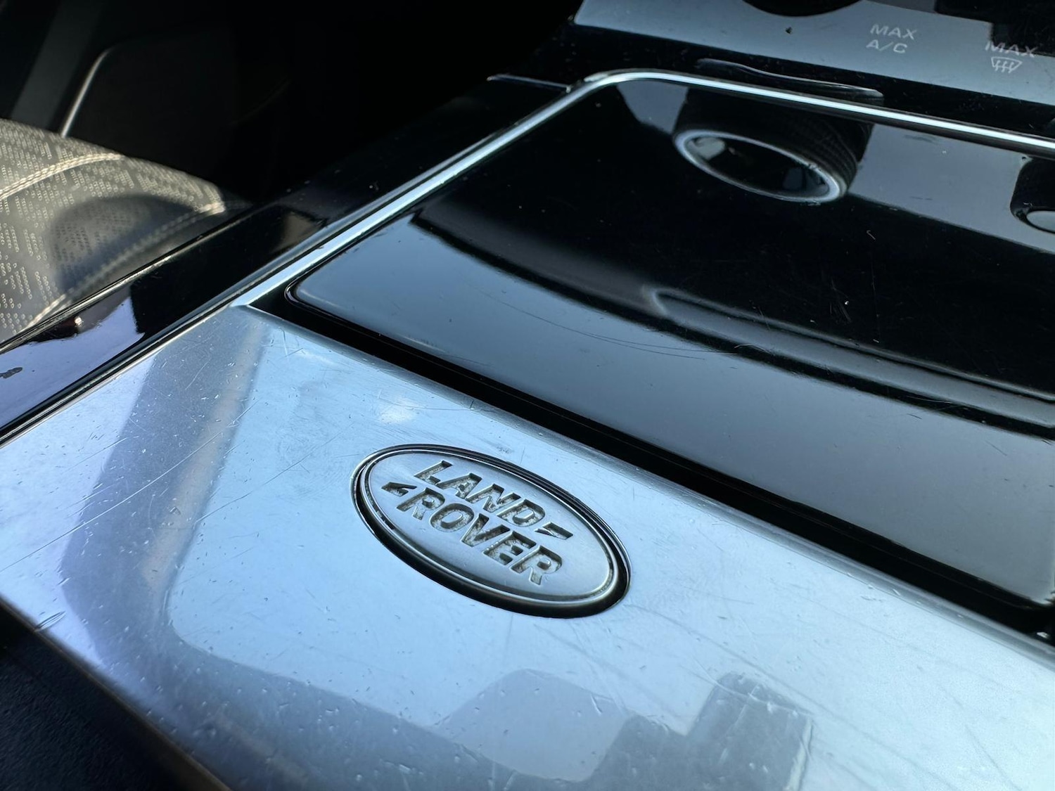 Used Land Rover Range Rover Velar 2018 for sale - 75981721: Photo 19