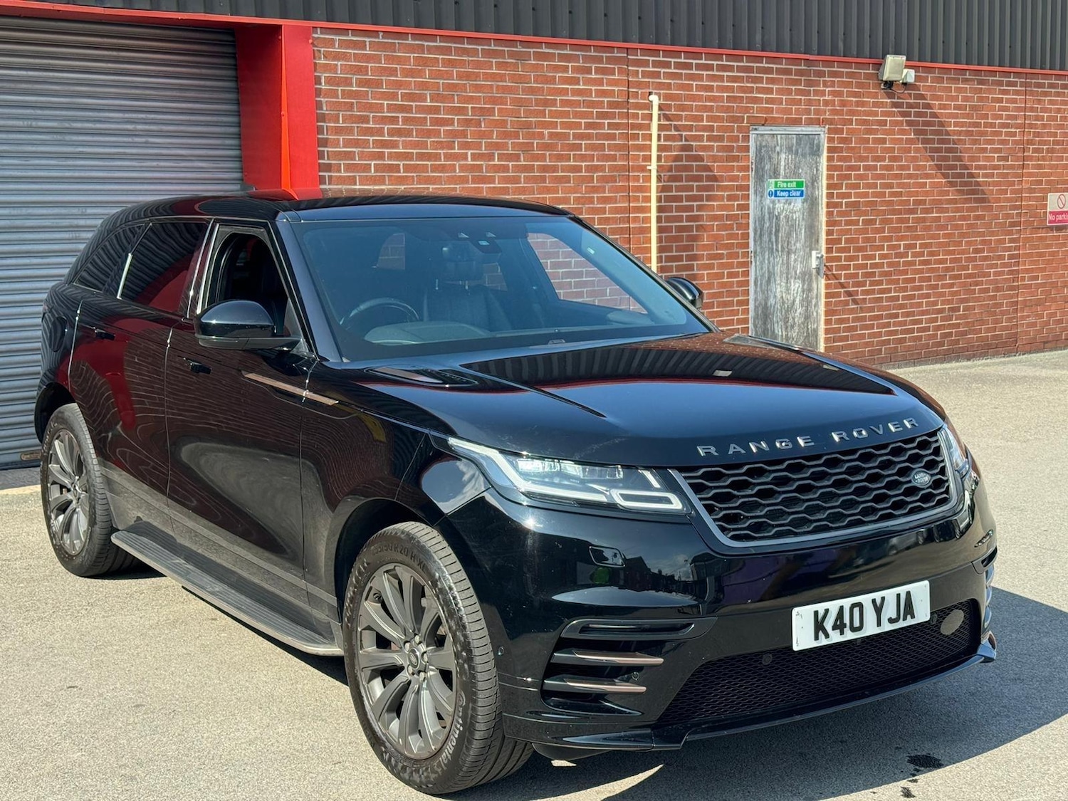 Used Land Rover Range Rover Velar 2018 for sale - 75981721: Photo 2