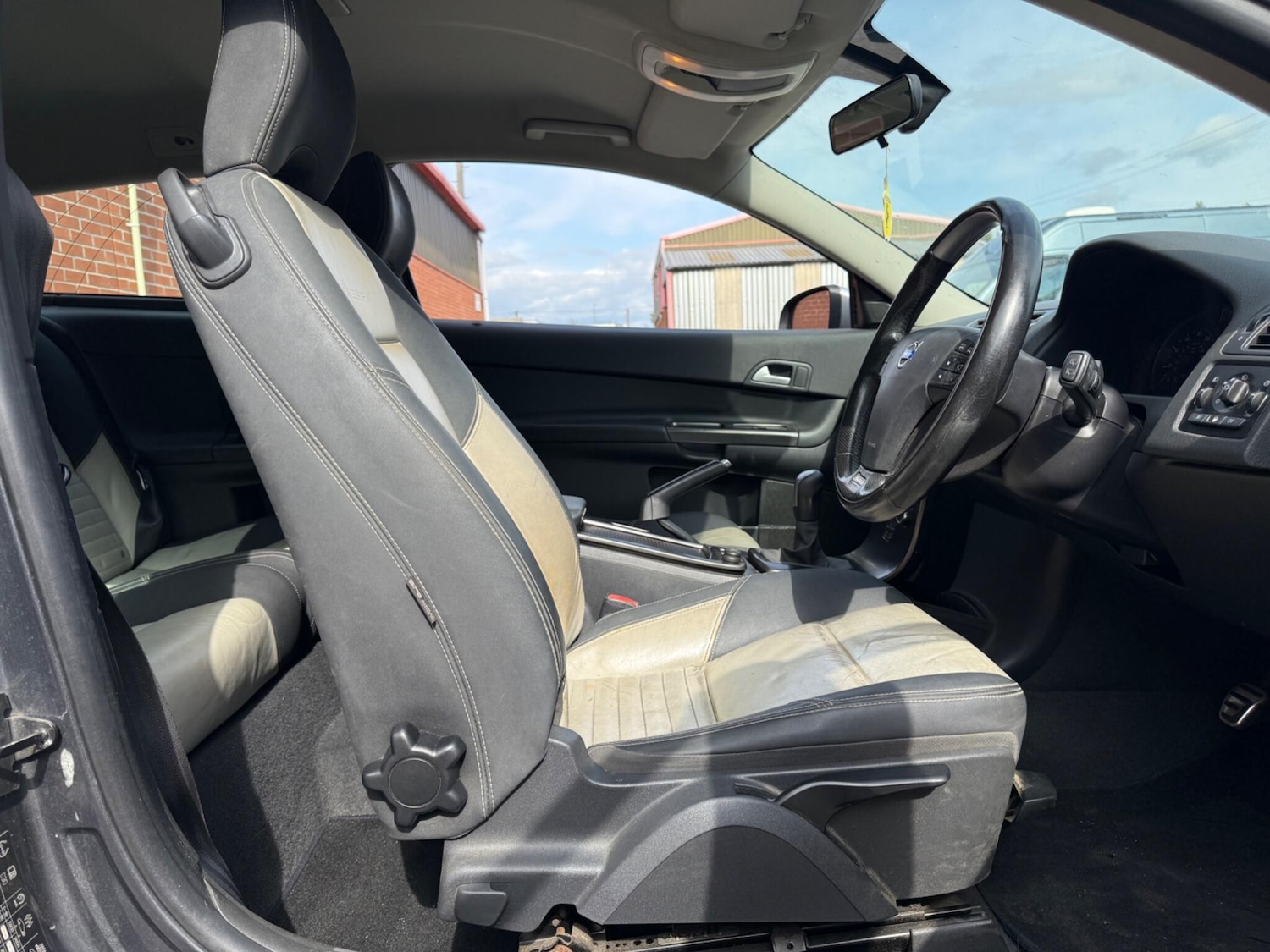 Used Volvo C30 2010 for sale - 75981715: Photo 22